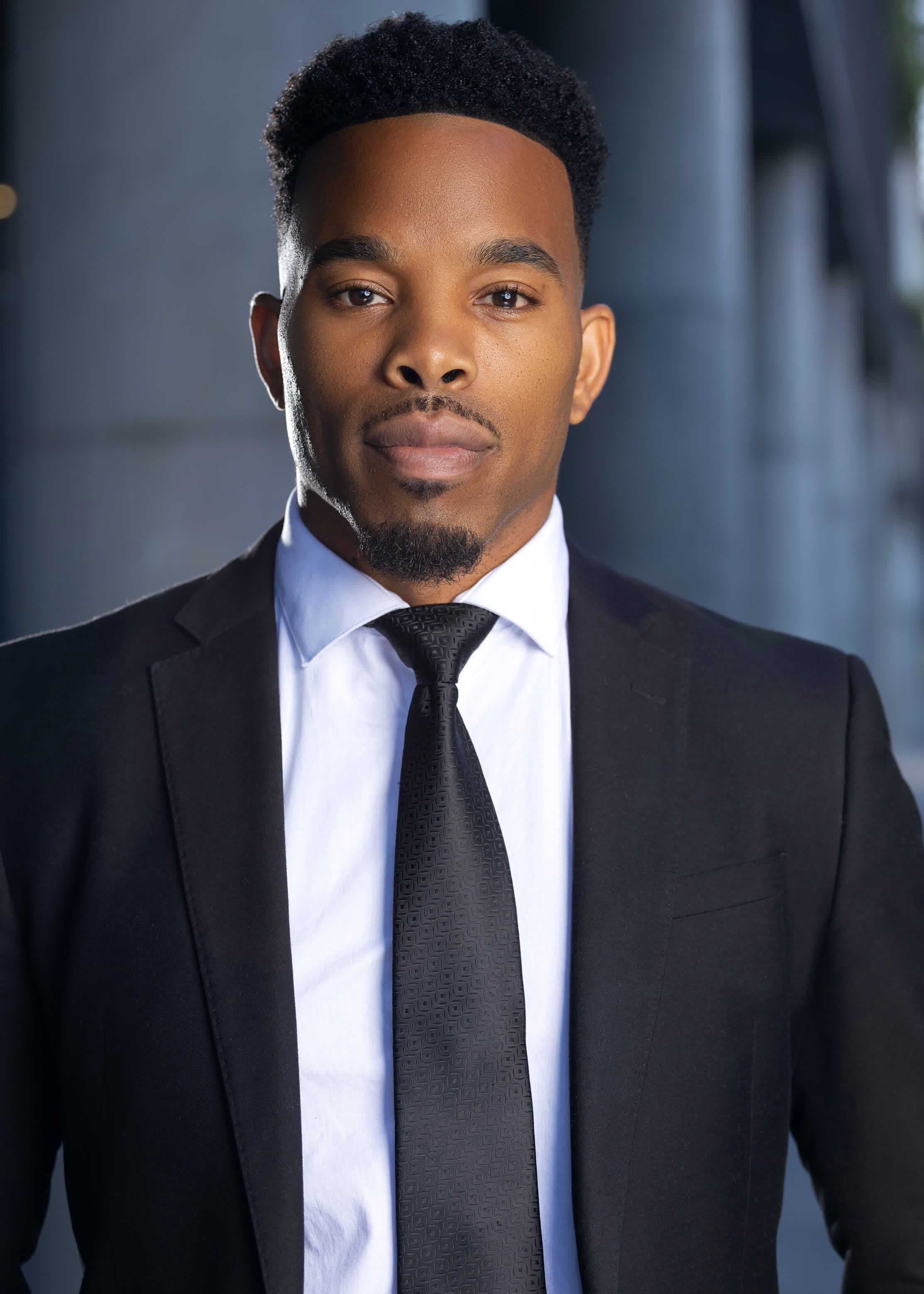 actor Darian J. Barnes large photo