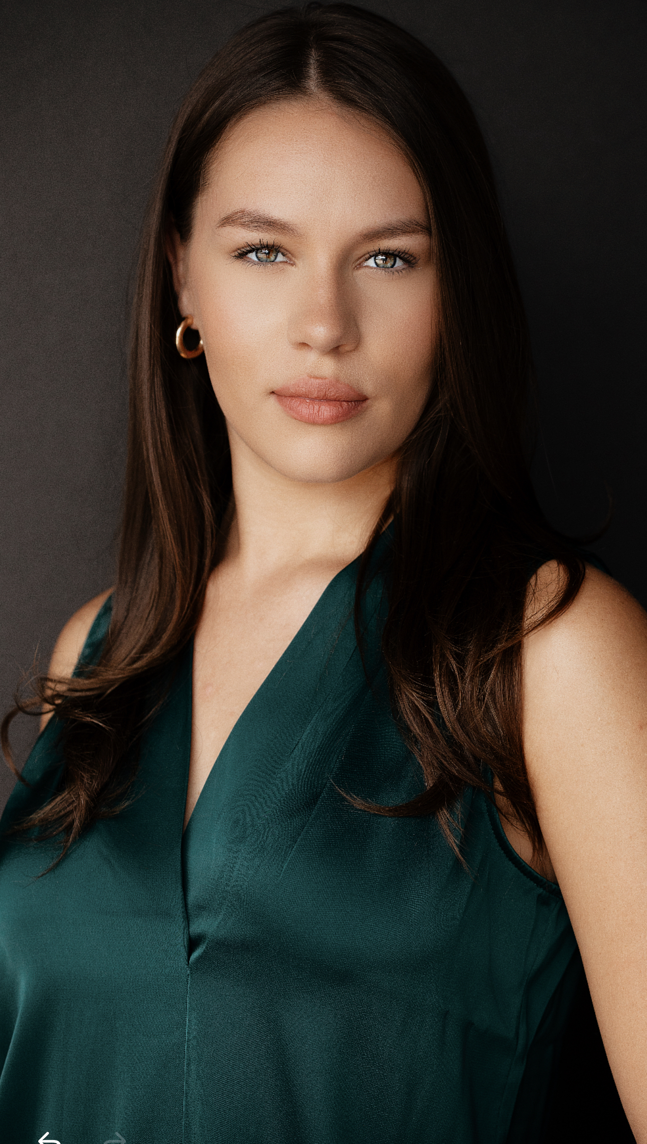 actor Leila Collins large photo