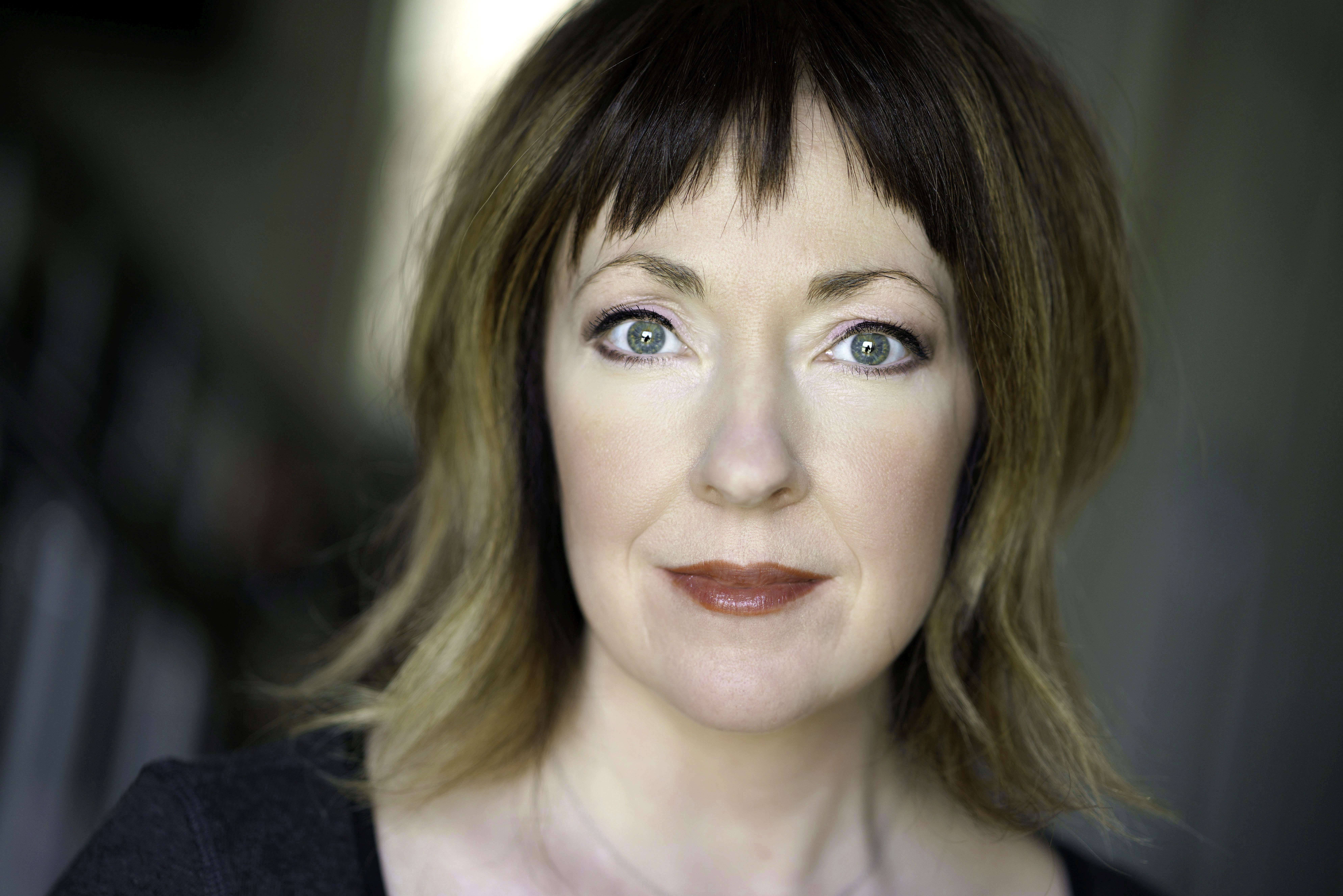 actor Debbie Williams large photo