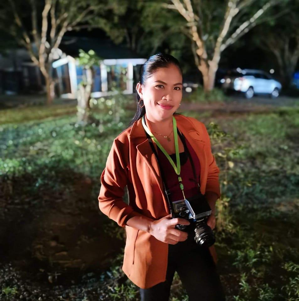 actor Erica Zerna large photo