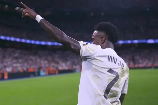 [Goal] Do it himself! Vinicius breaks through to win a penalty, then converts it calmly