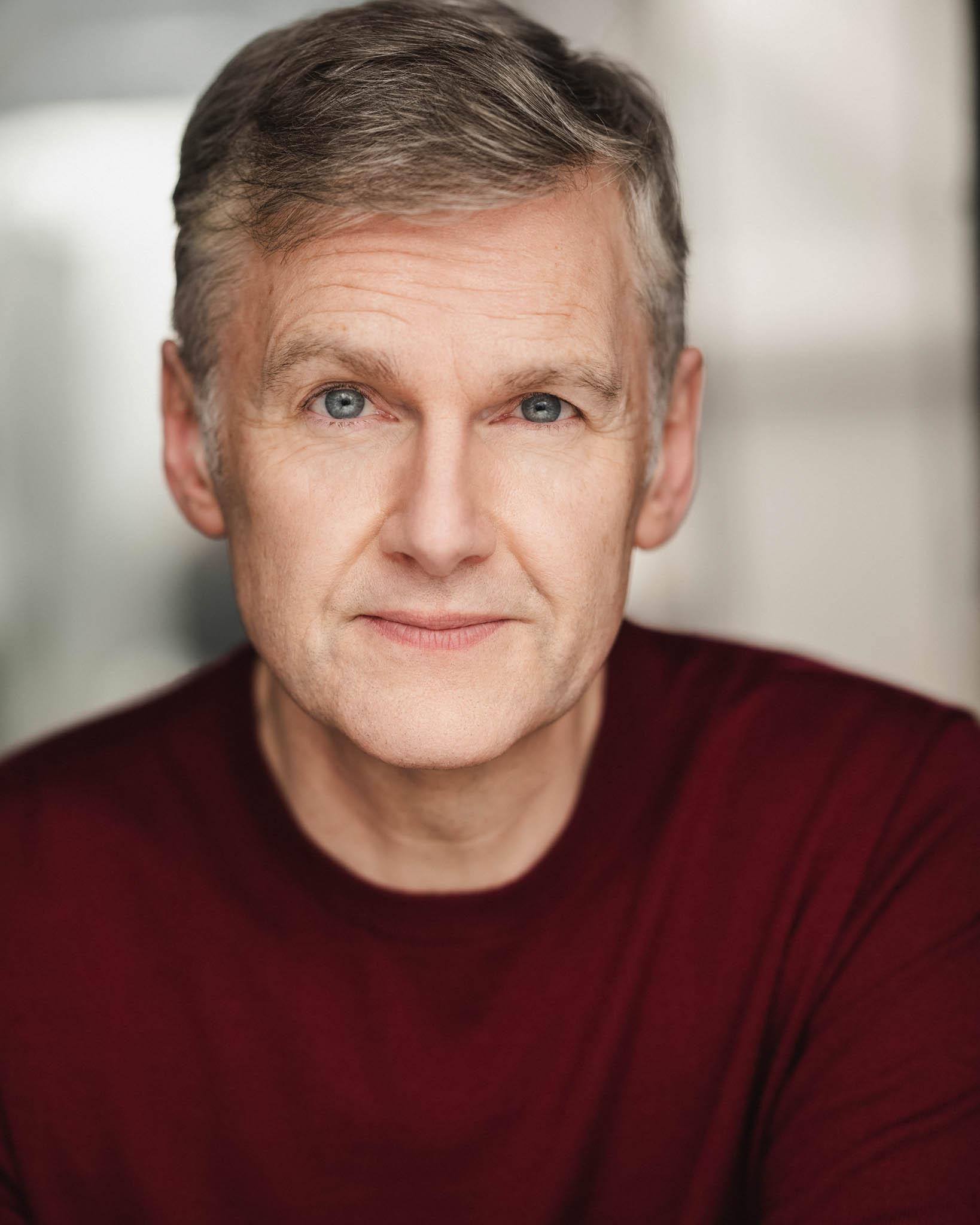 actor Jeremy Vinogradov large photo