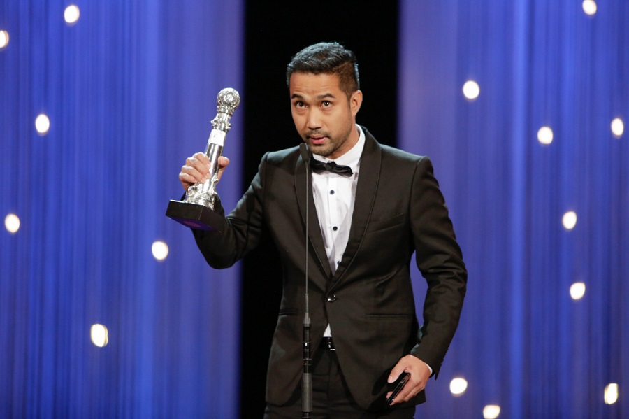 actor Carlo Valenzona large photo