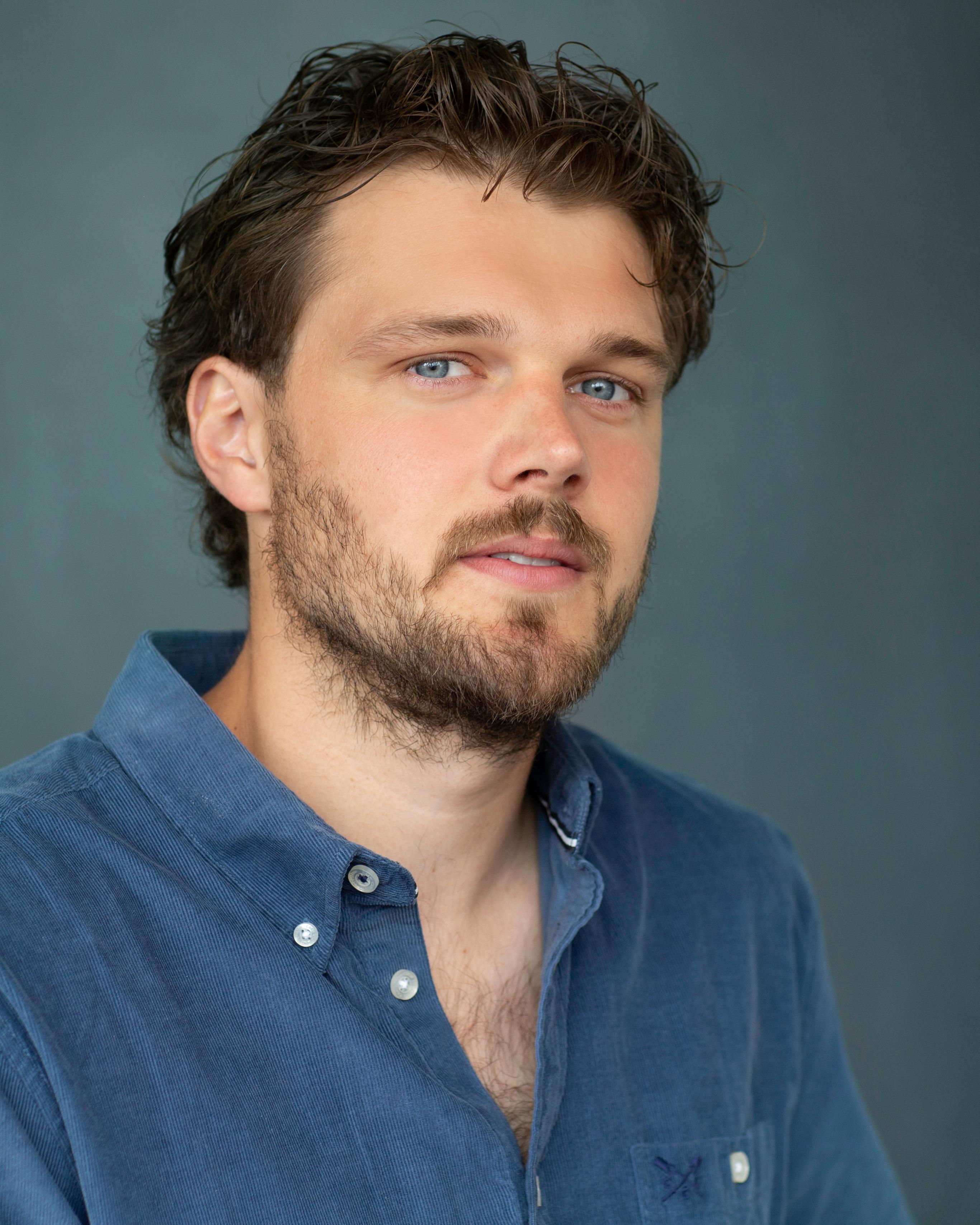 actor Alexander Simkin large photo