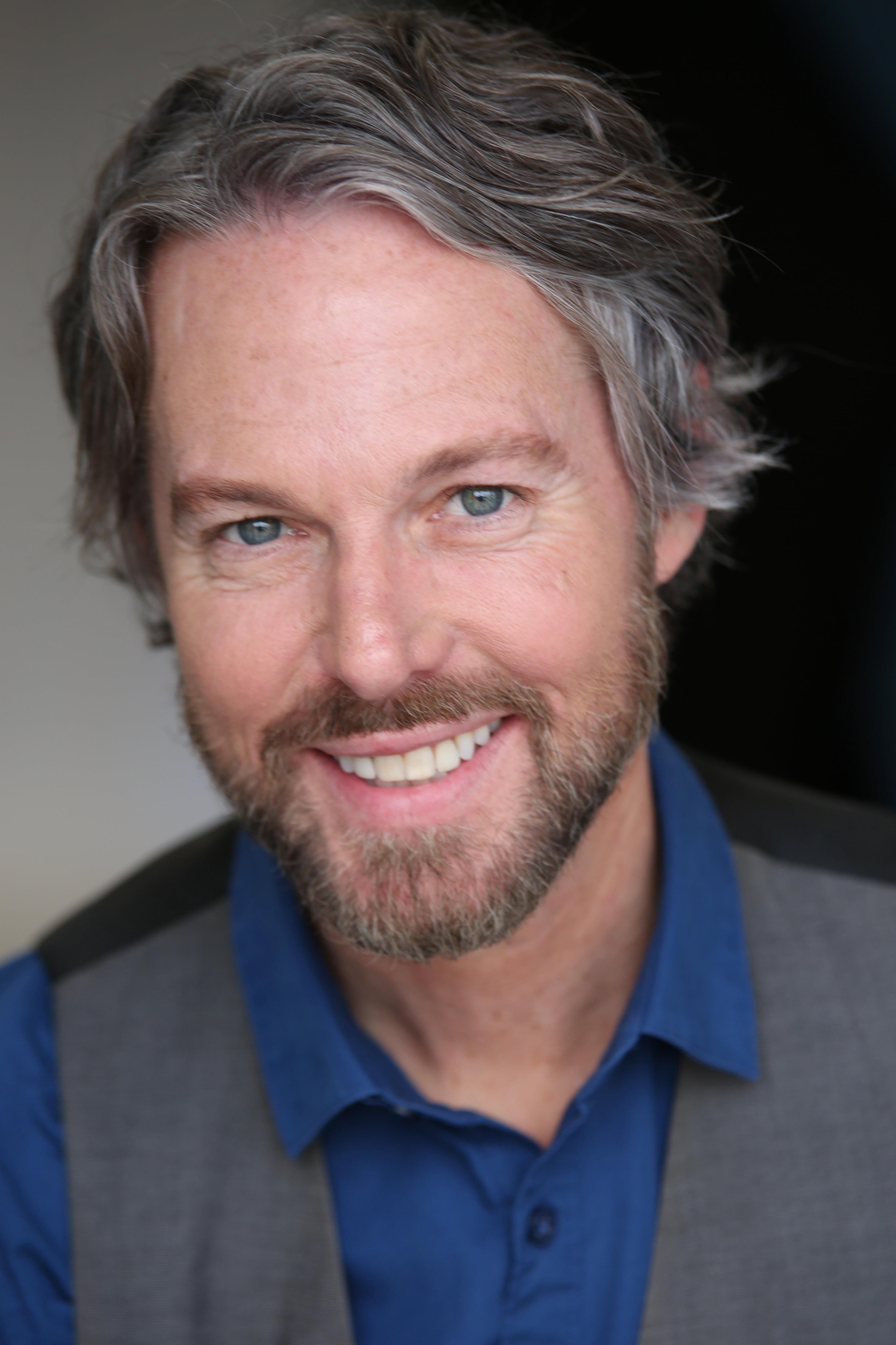 actor Daniel Rhyder large photo