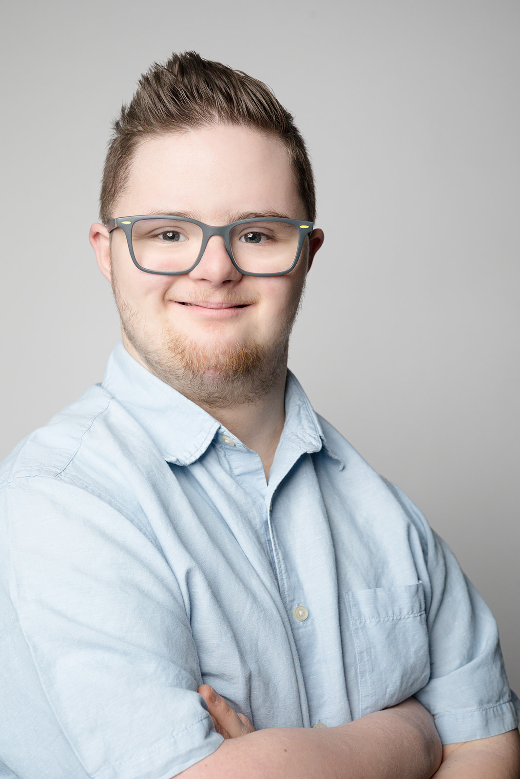 actor Aaron Waddingham large photo