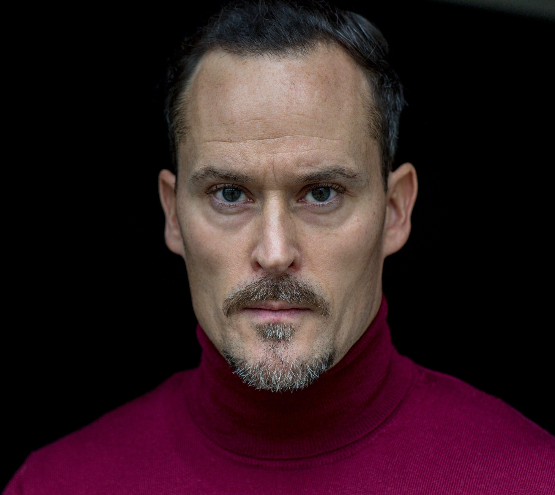 actor Nico Birnbaum large photo