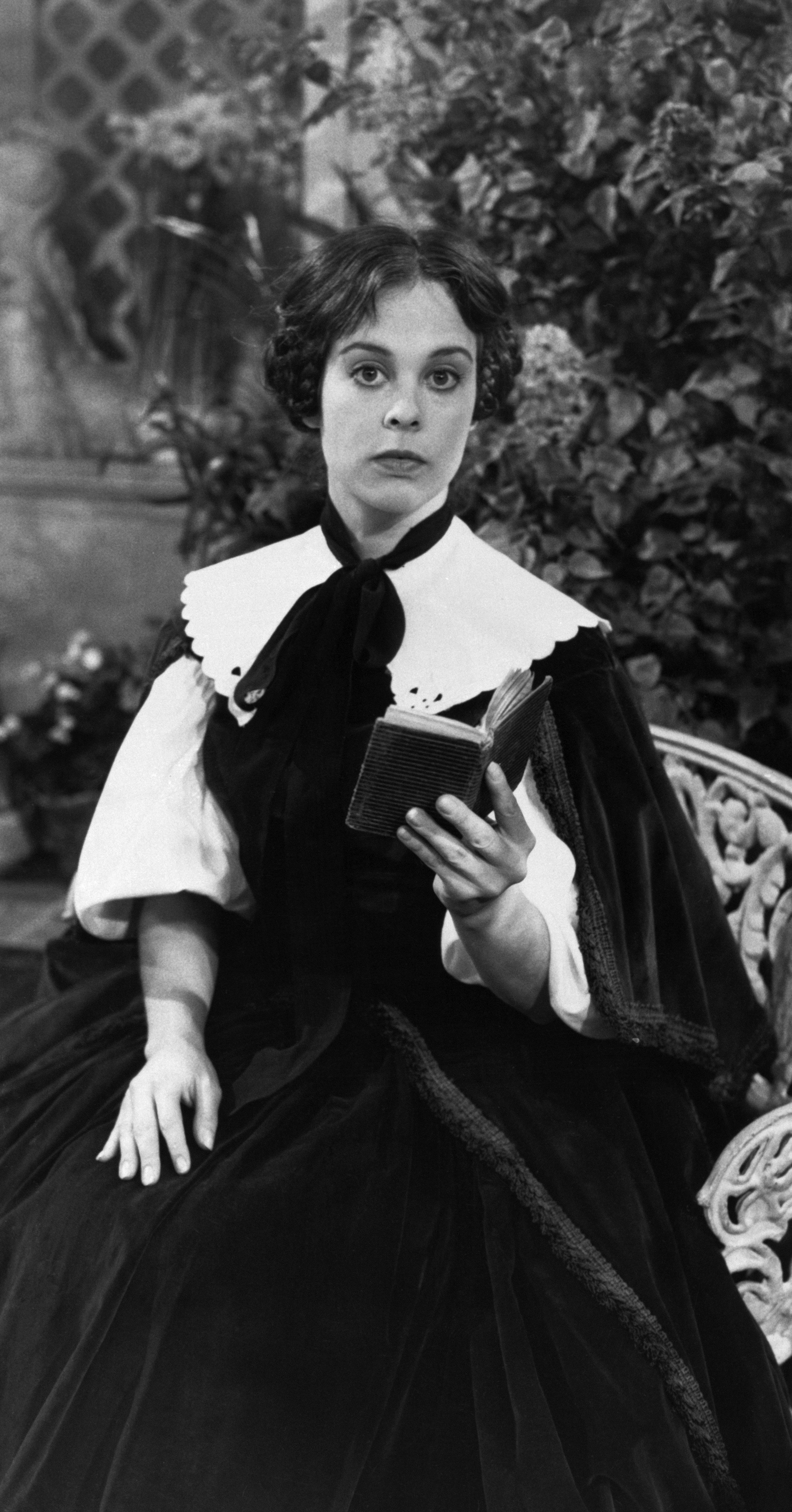 actor Lisa Brown large photo