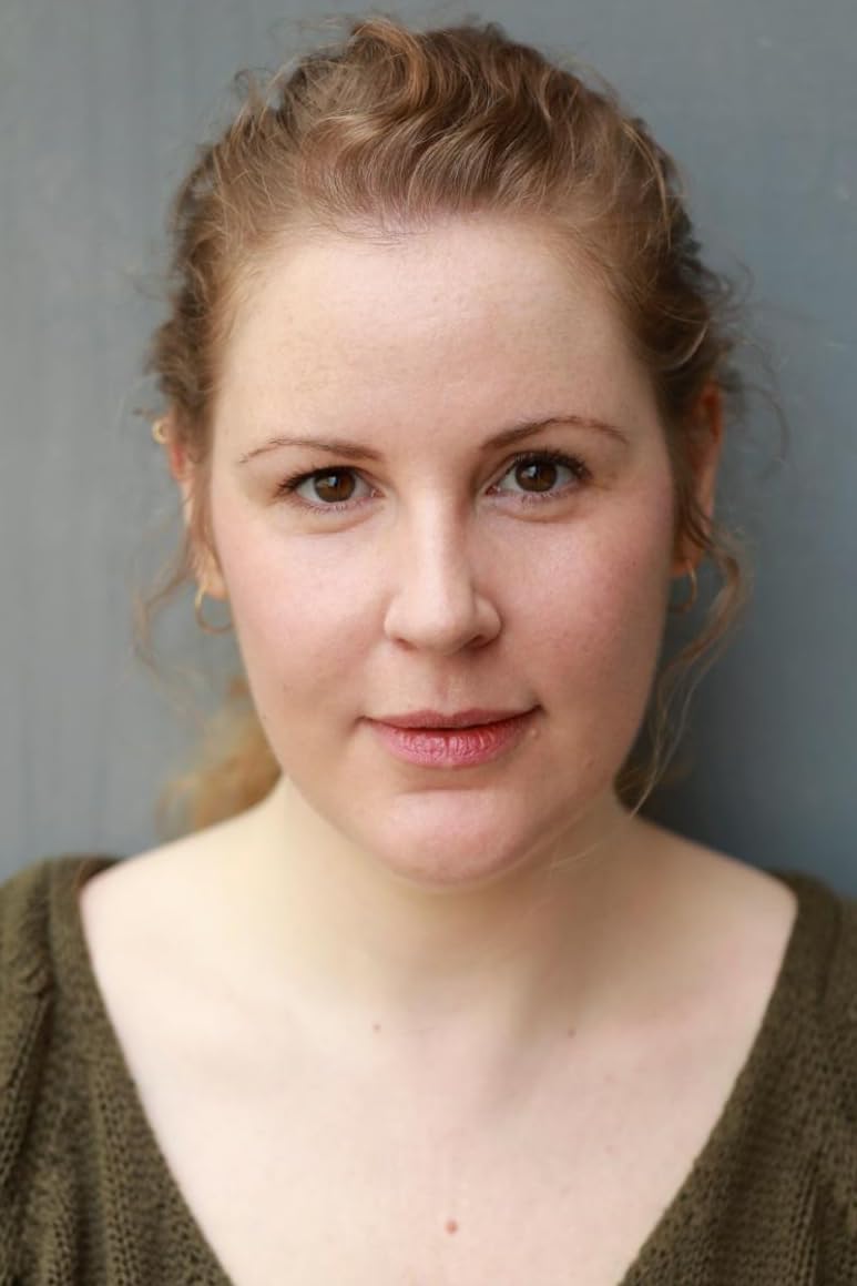 actor Julie Tessier large photo