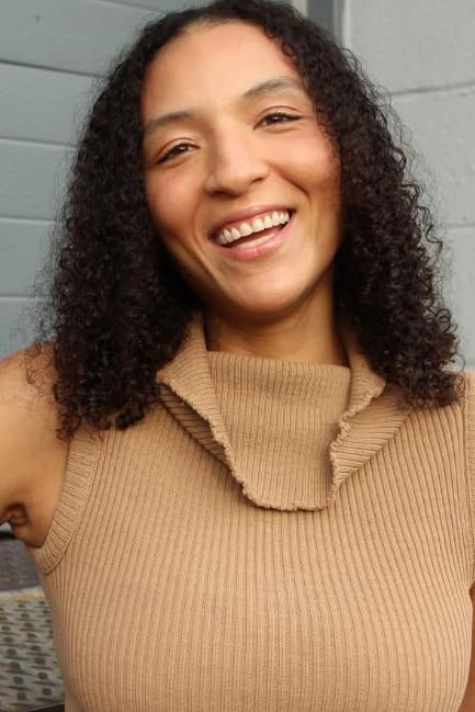 actor Sarah E Arriaga large photo