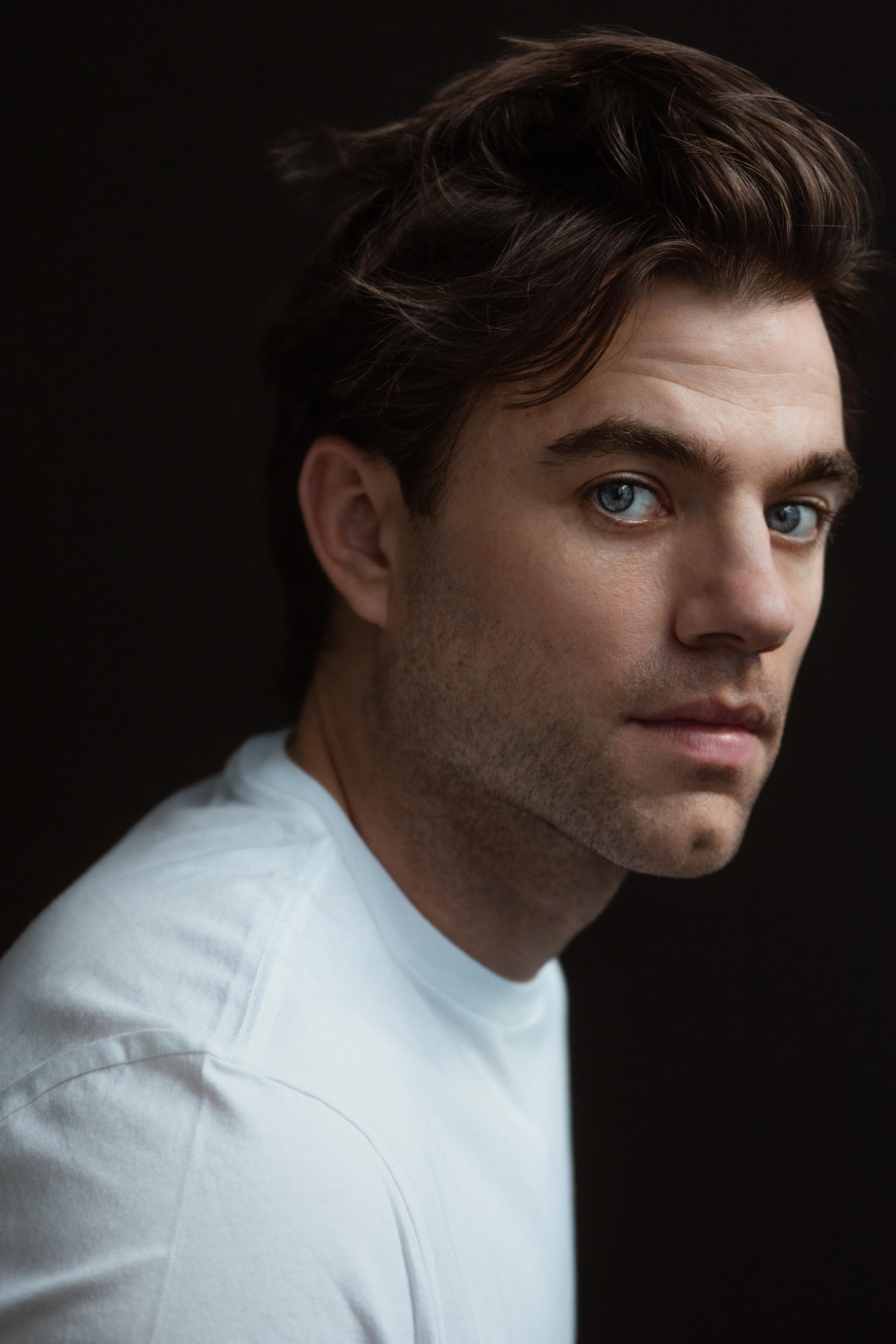 actor Patrick Ball large photo