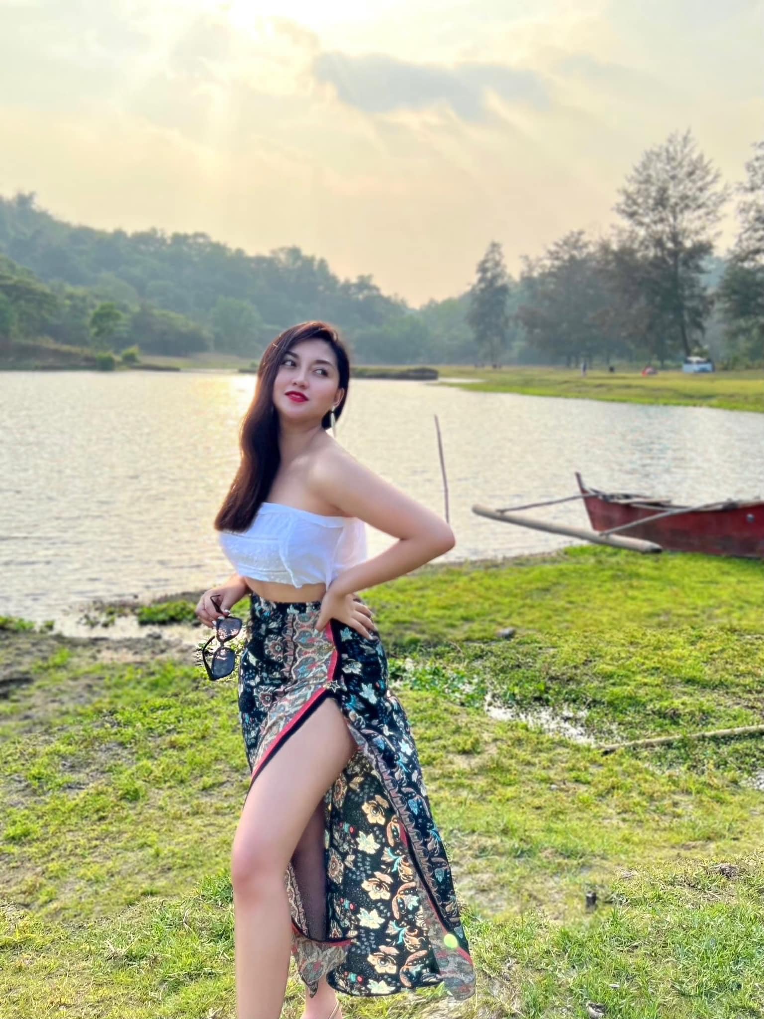 actor Cassie Bontogon large photo