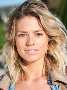 actor Aurore Delplace large photo