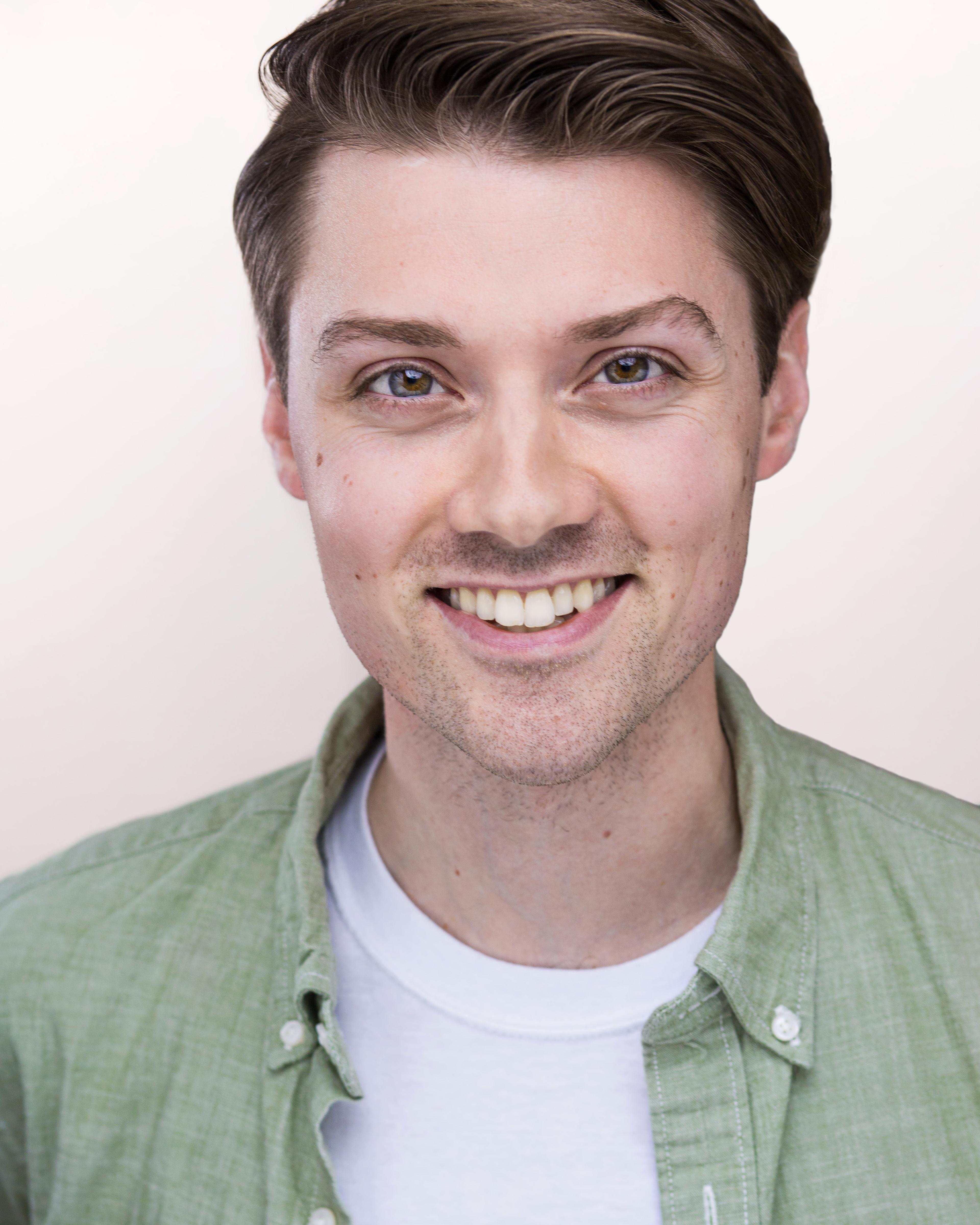 actor Jon Vertullo large photo