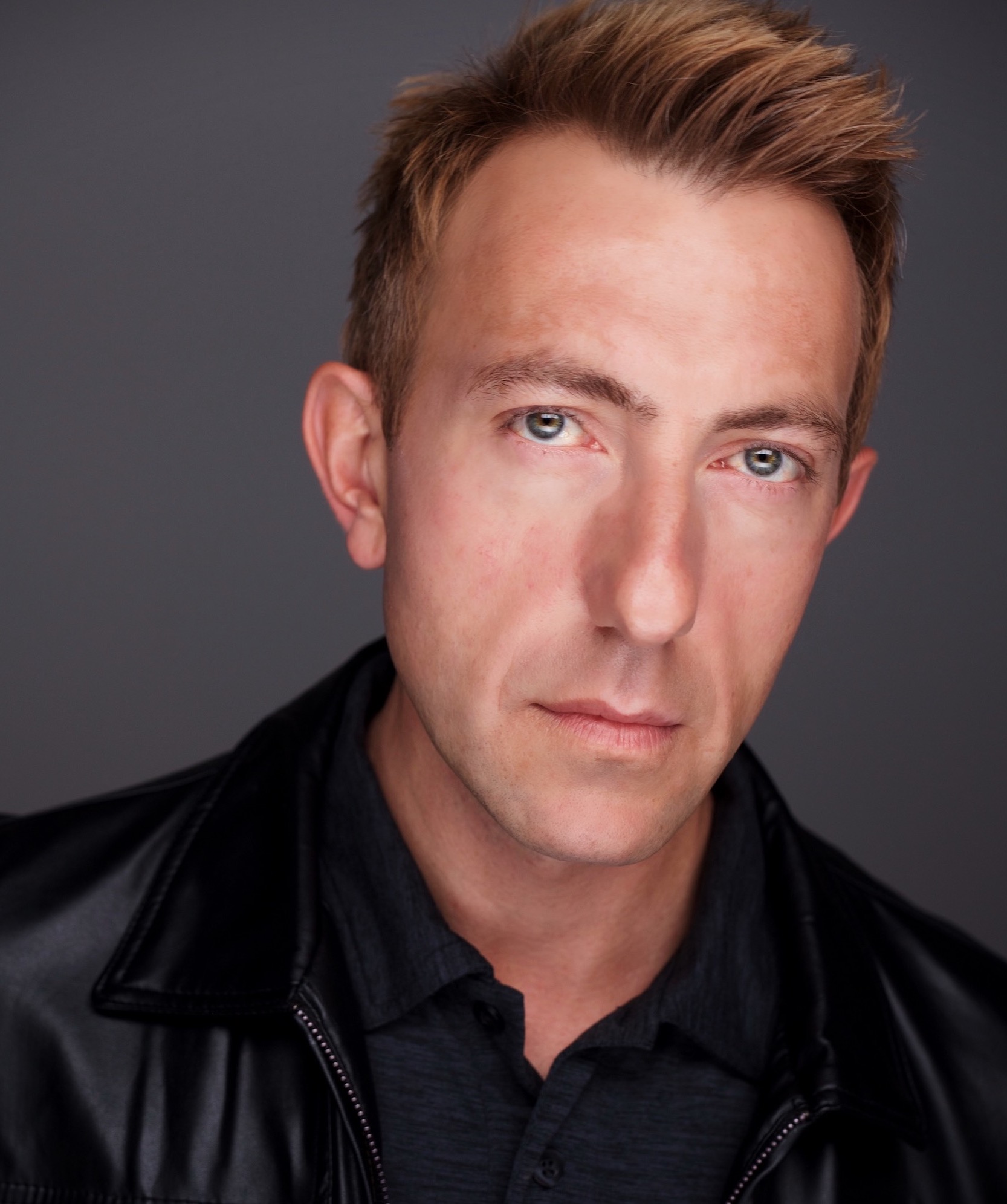 actor Douglas Scott Sorenson large photo