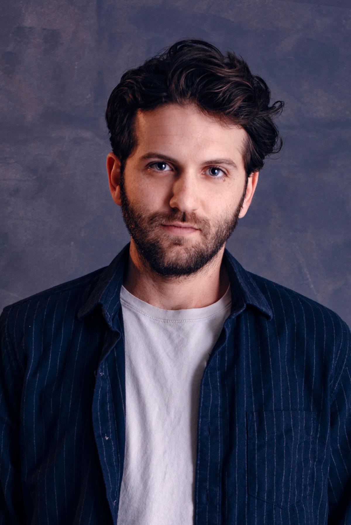 actor Roy Nik large photo