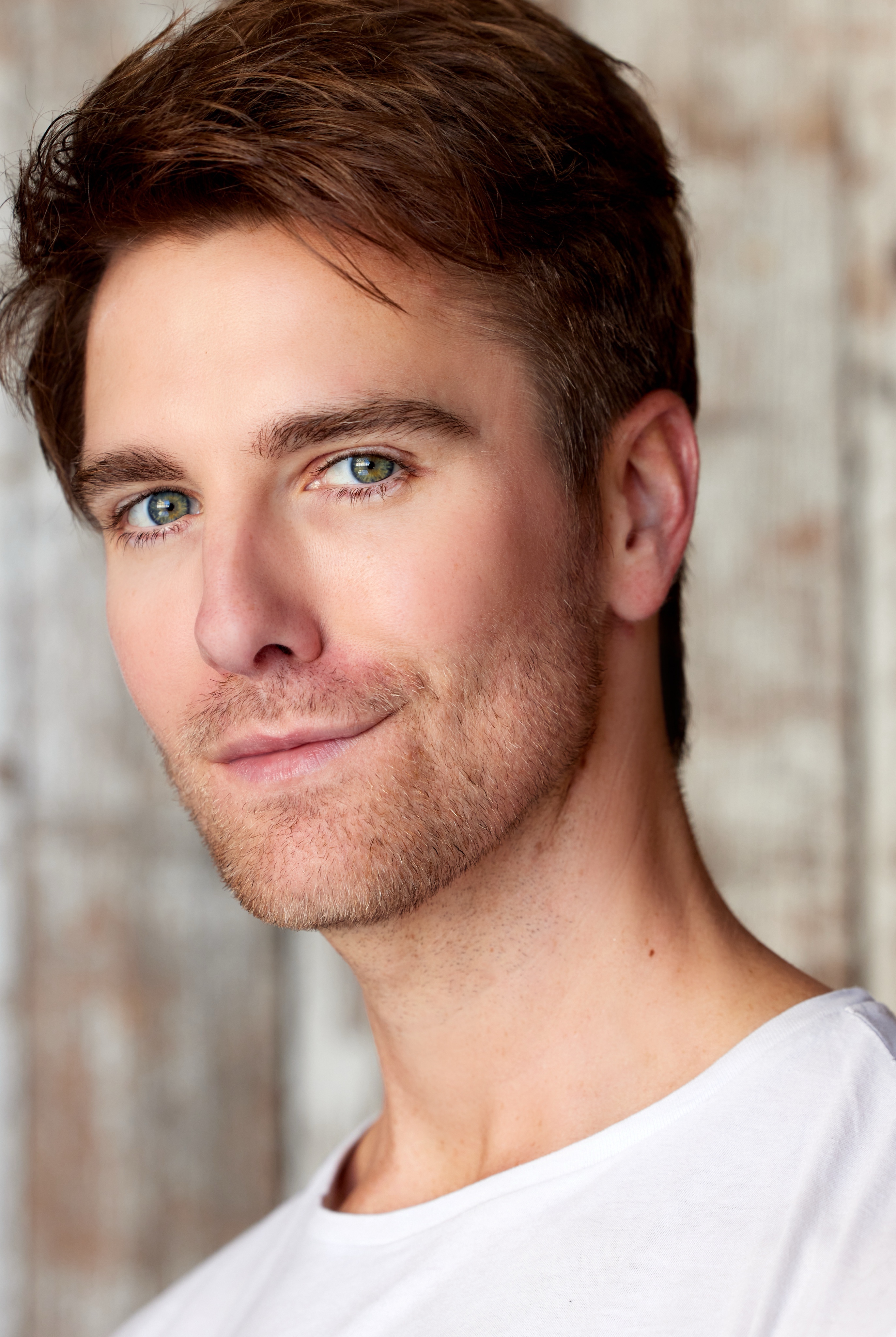 actor Mike Heslin large photo