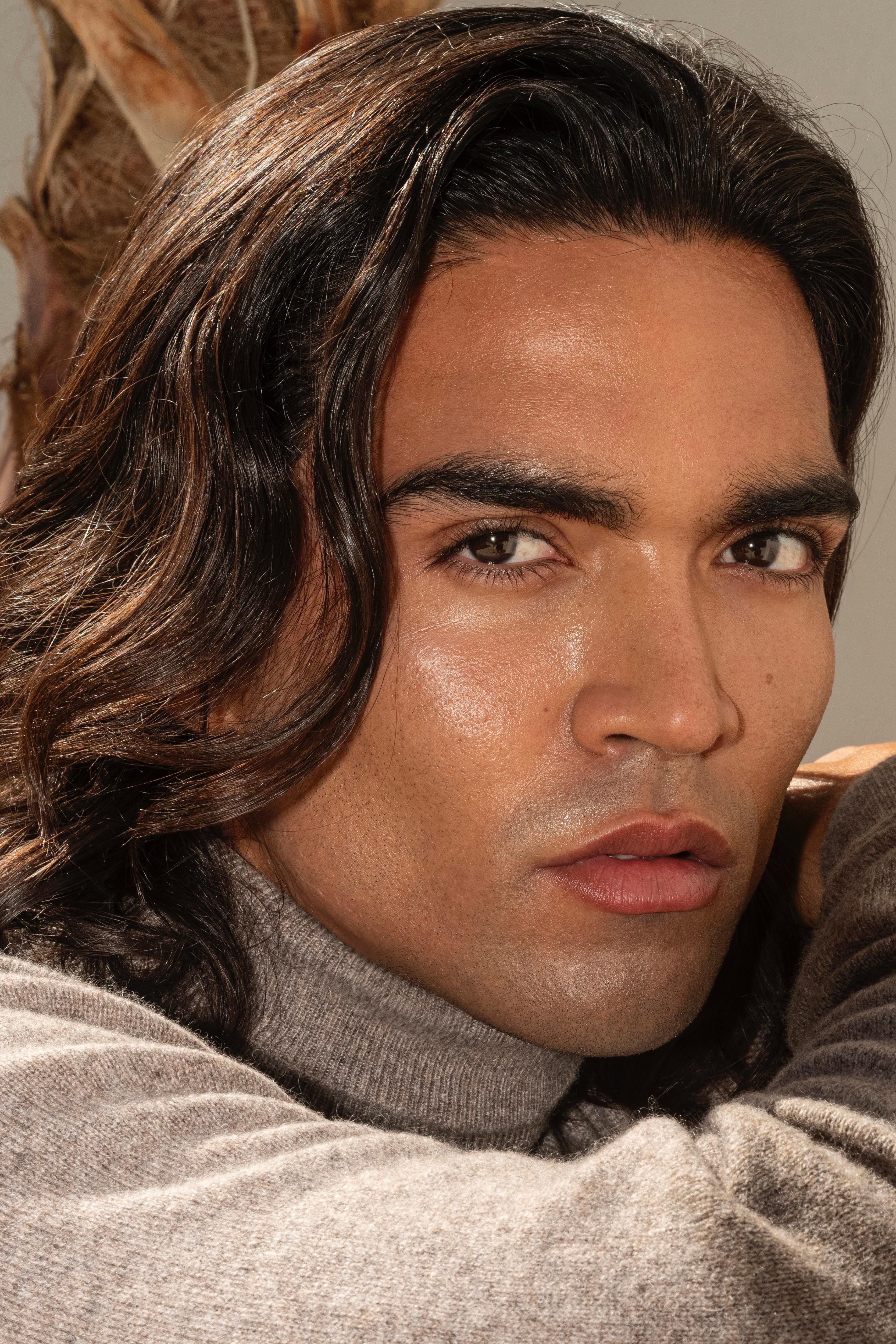 actor Gil Tatzu large photo