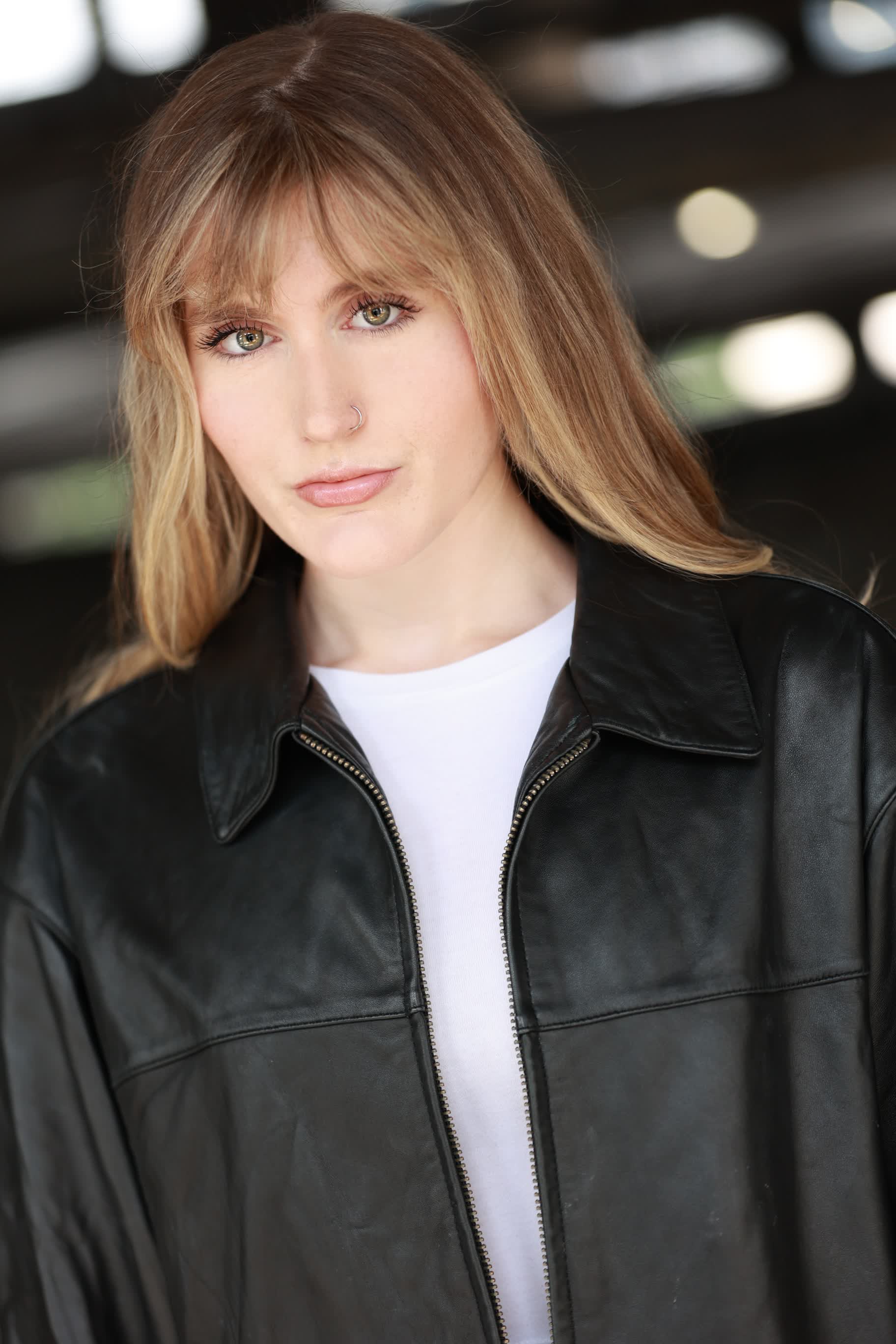 actor Ashley Lillig large photo