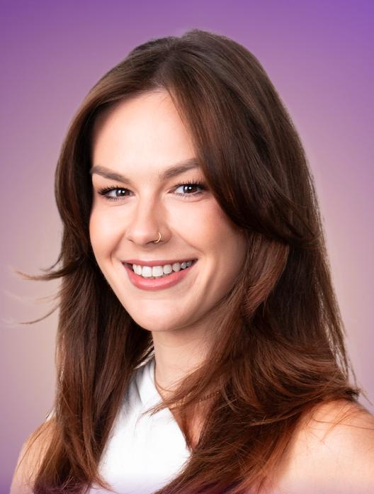 actor Jen Zengel large photo