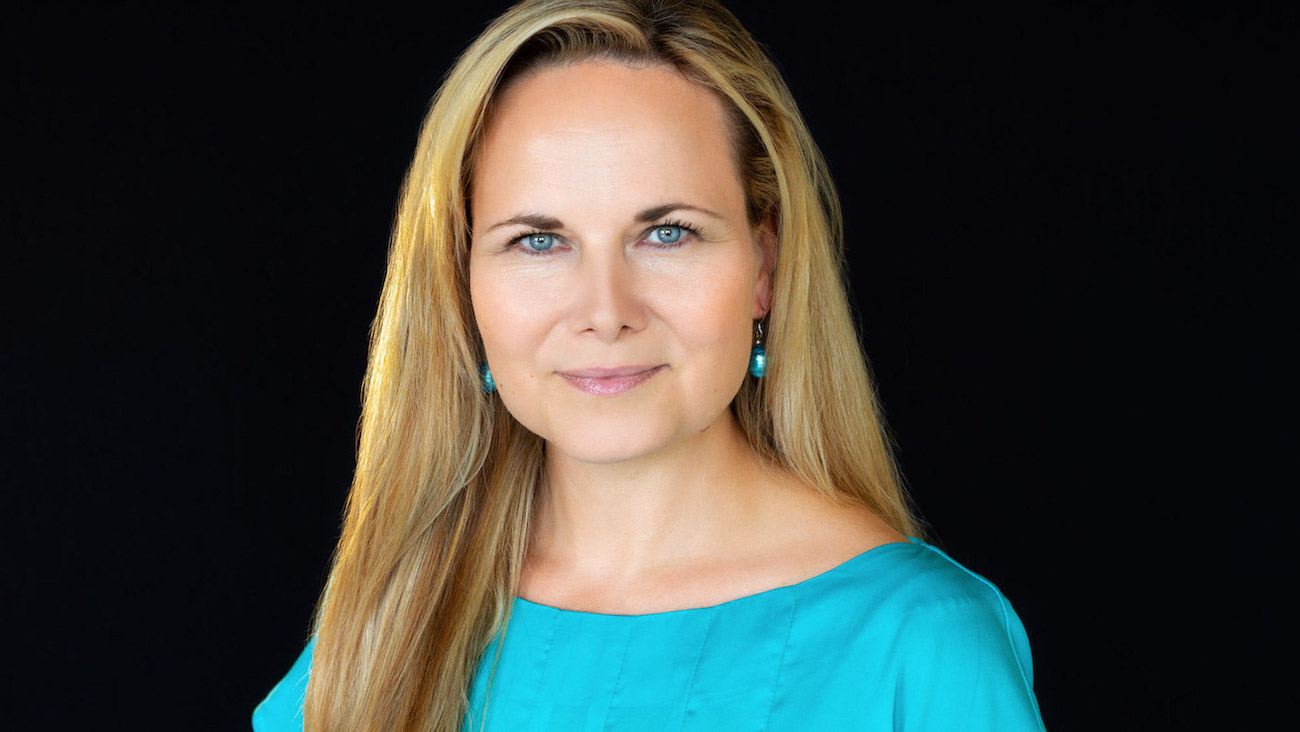 actor Barbora Zychová large photo