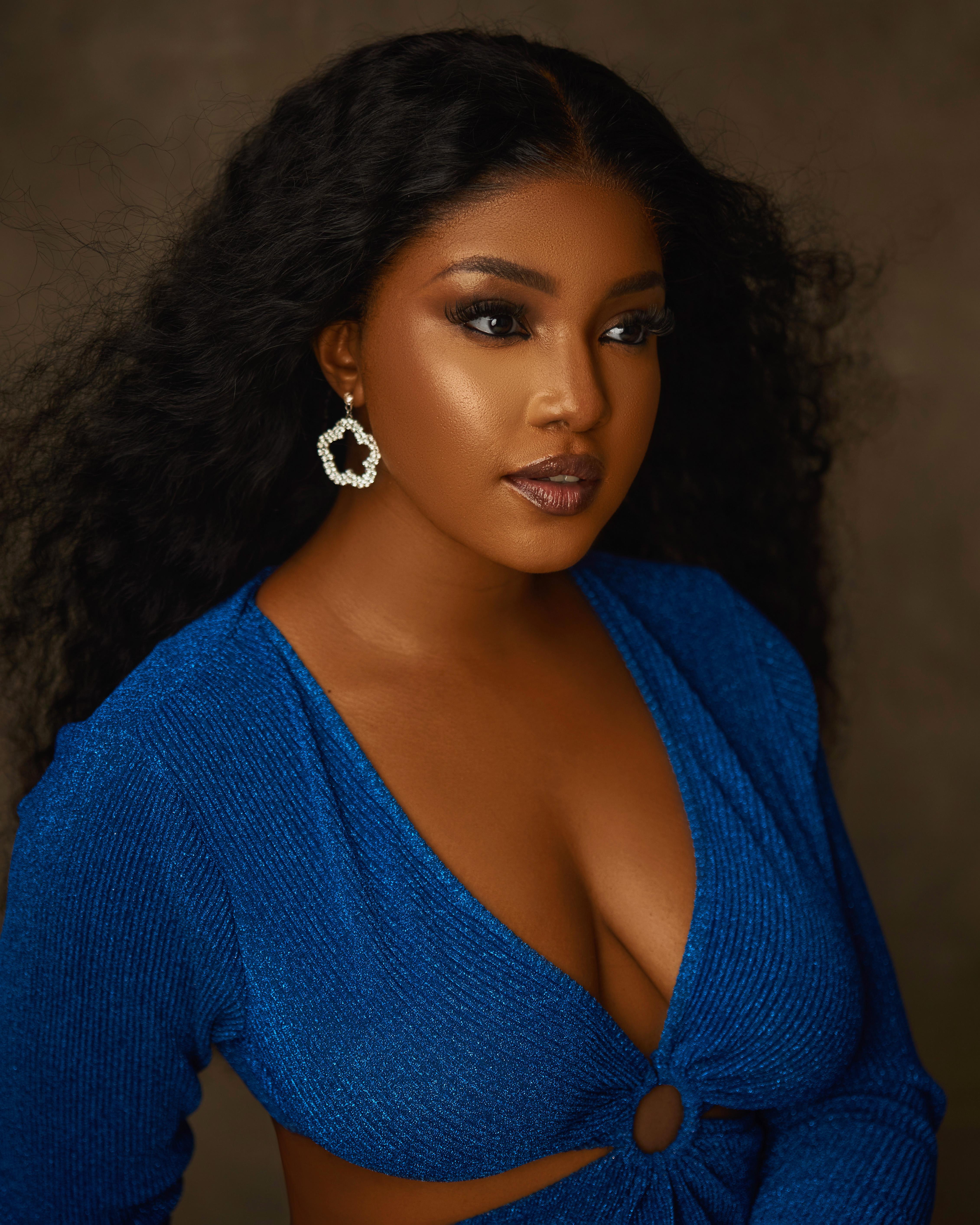 actor Ruby P. Okezie large photo