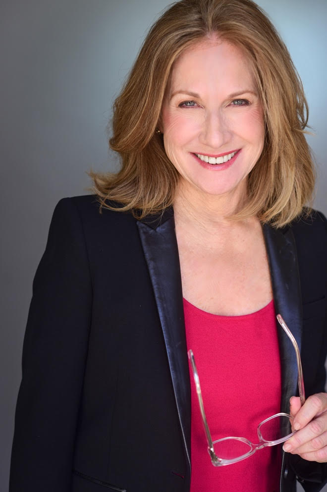 actor Elin Hampton large photo