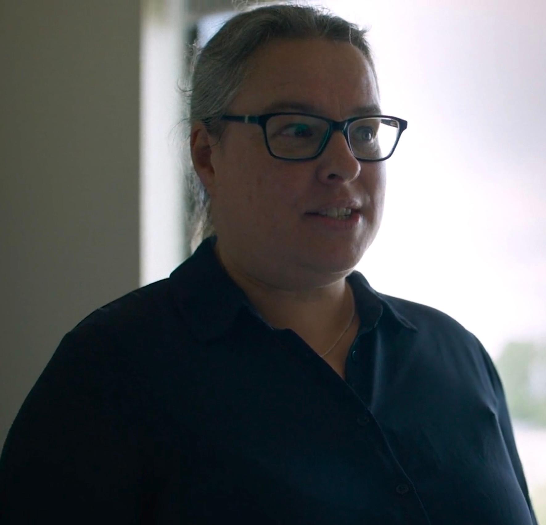 actor Jeanette Rotchell large photo