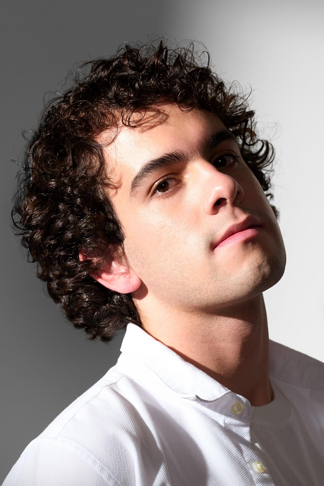 actor Bastian Calva large photo