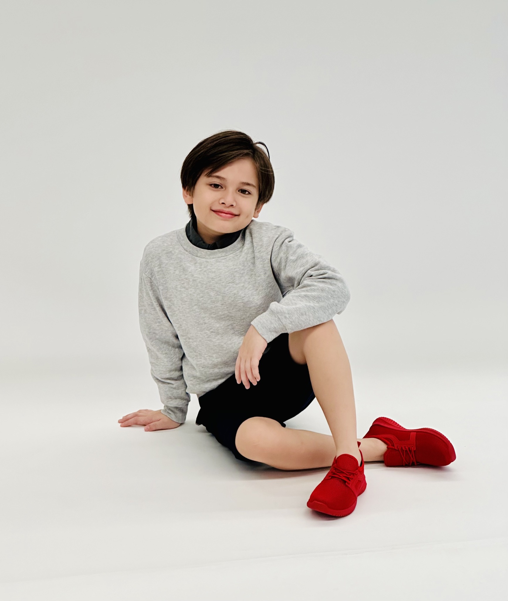 actor Zion Cruz large photo