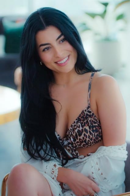 actor Estefani Mendez large photo