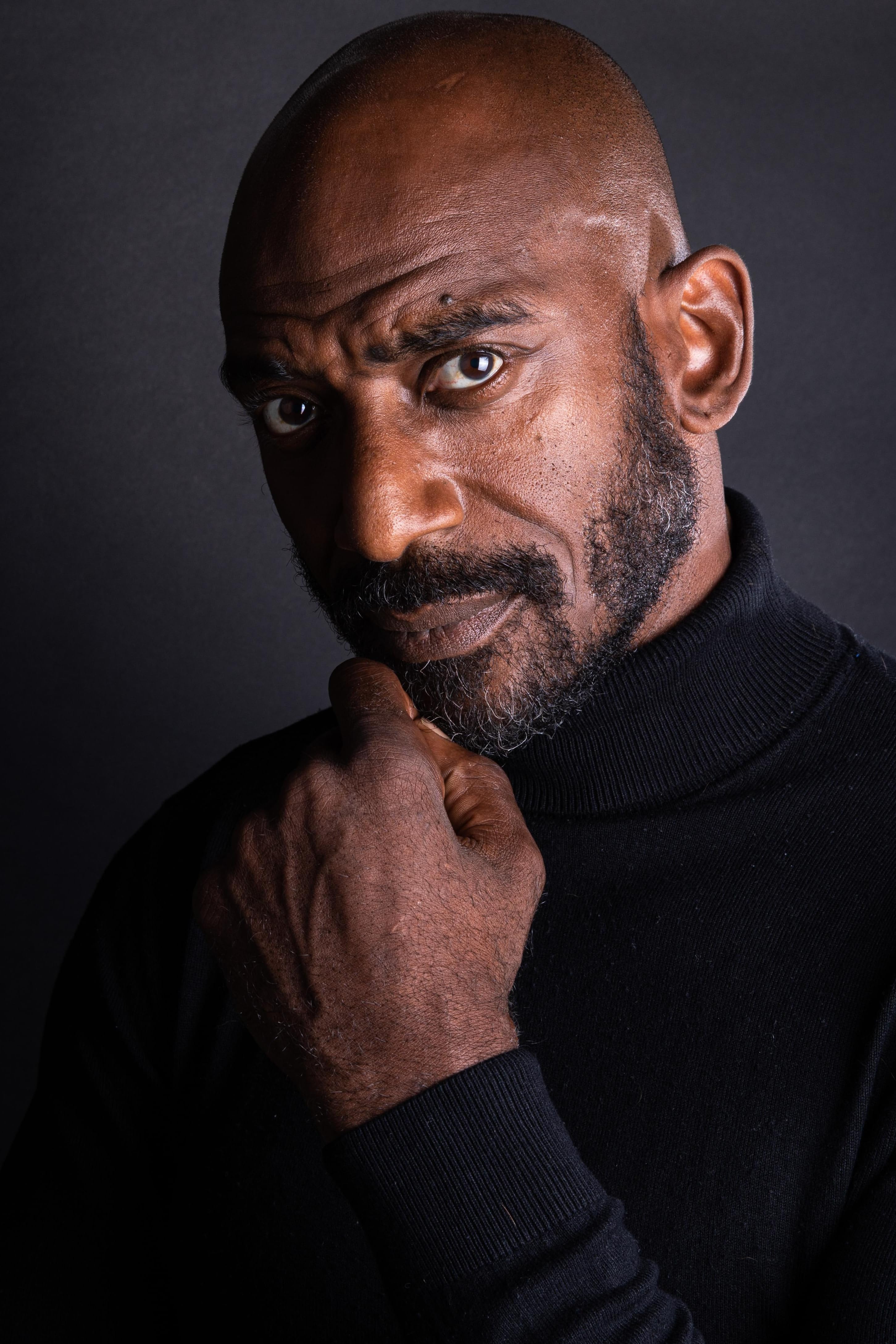 actor Mark Grosy large photo