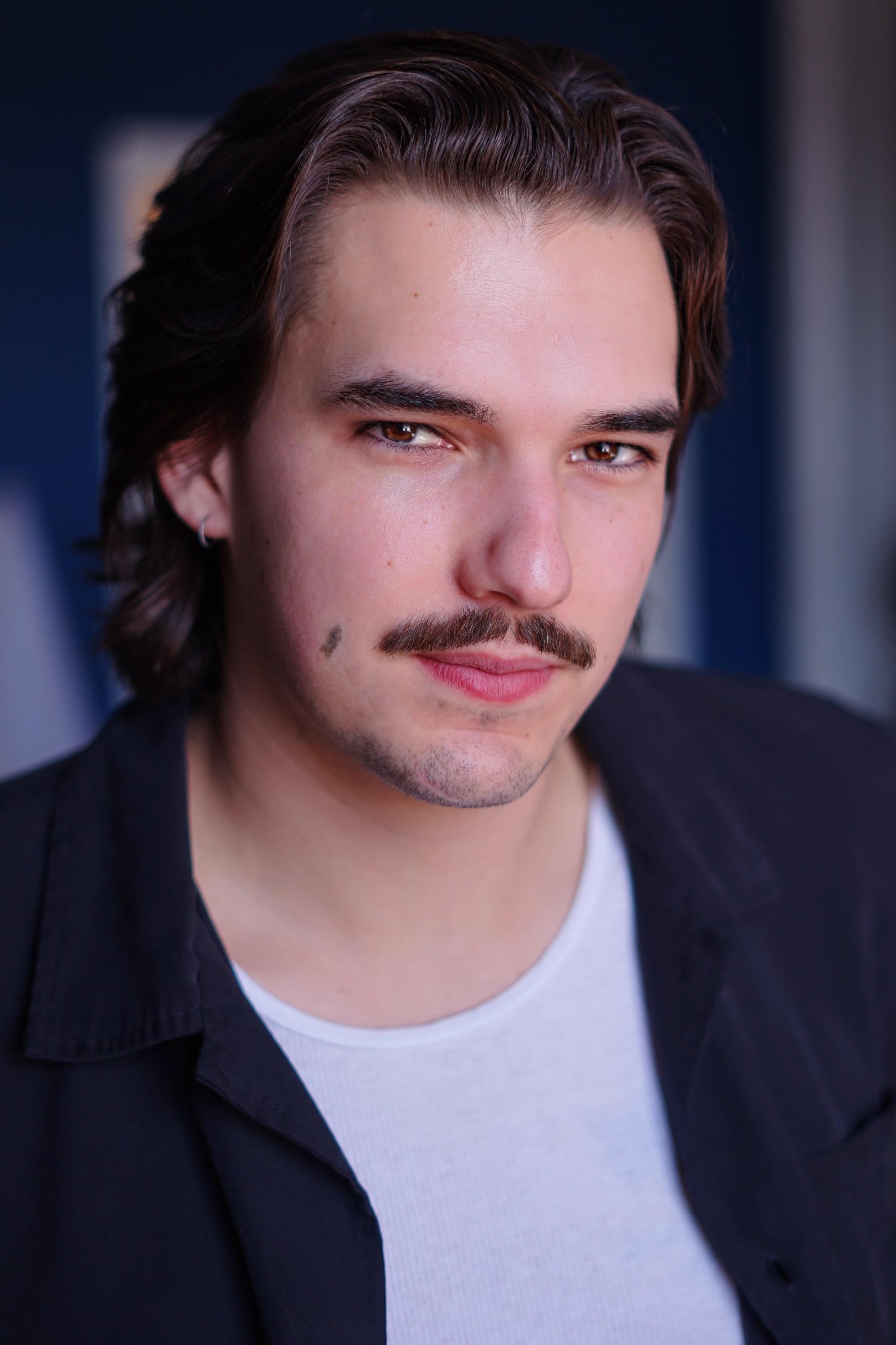 actor Garrett Murphy large photo