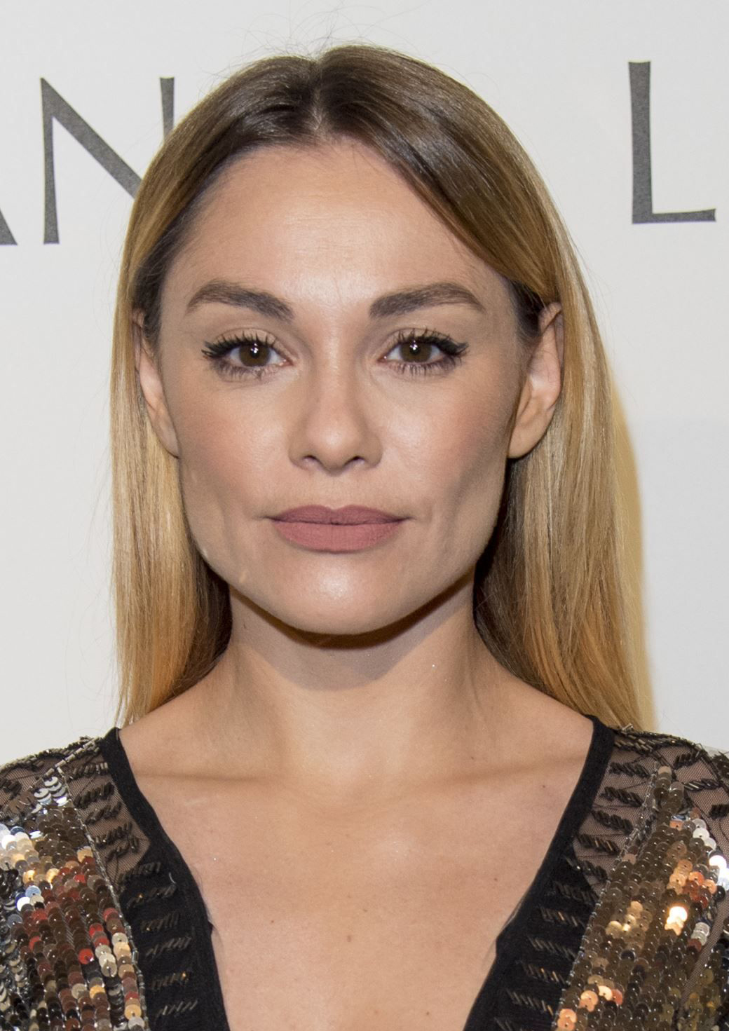 actor Joy Esther large photo