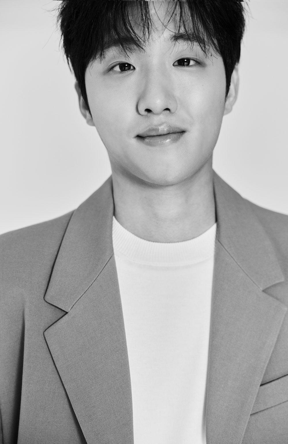 actor Xa-Bin Hong large photo