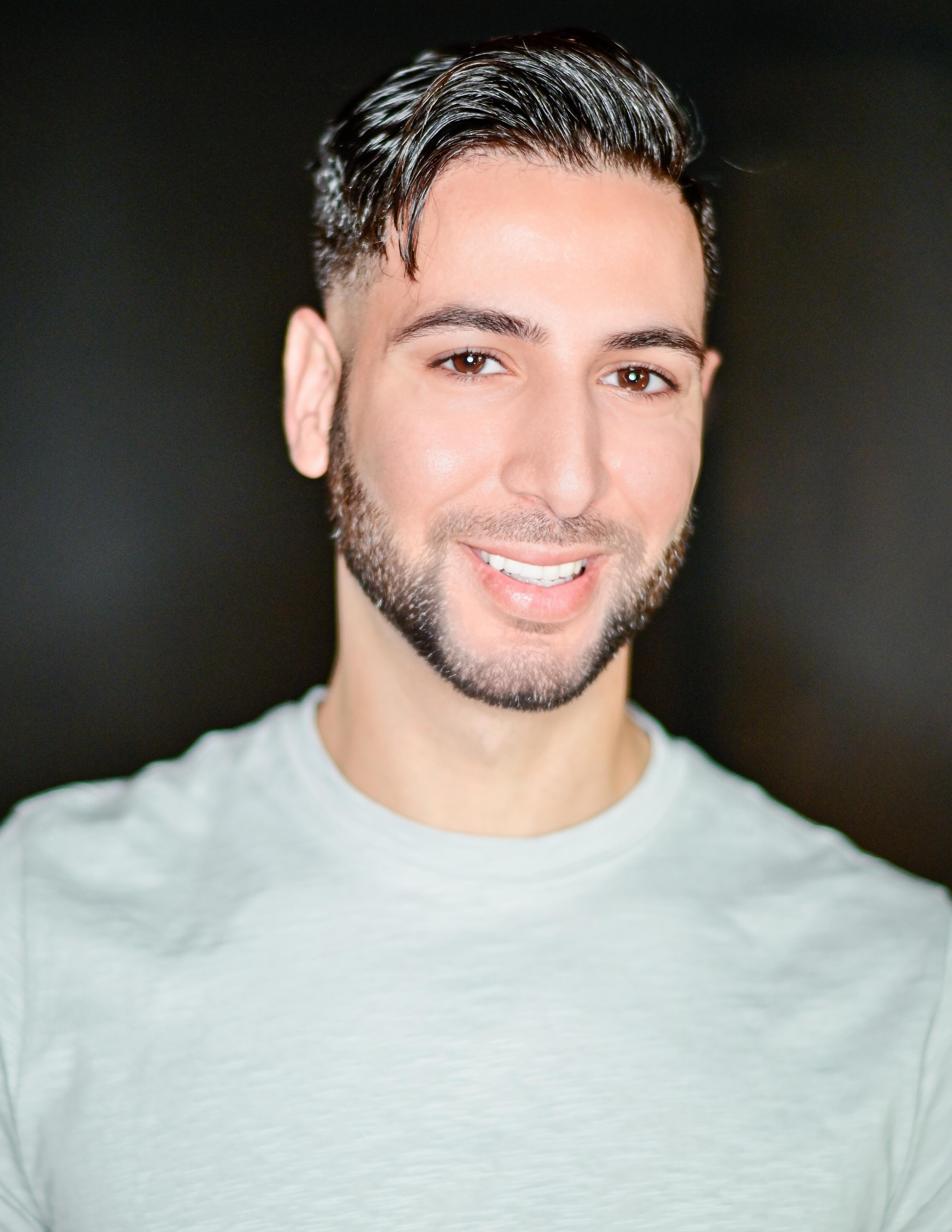 actor Hamzah Faraj large photo