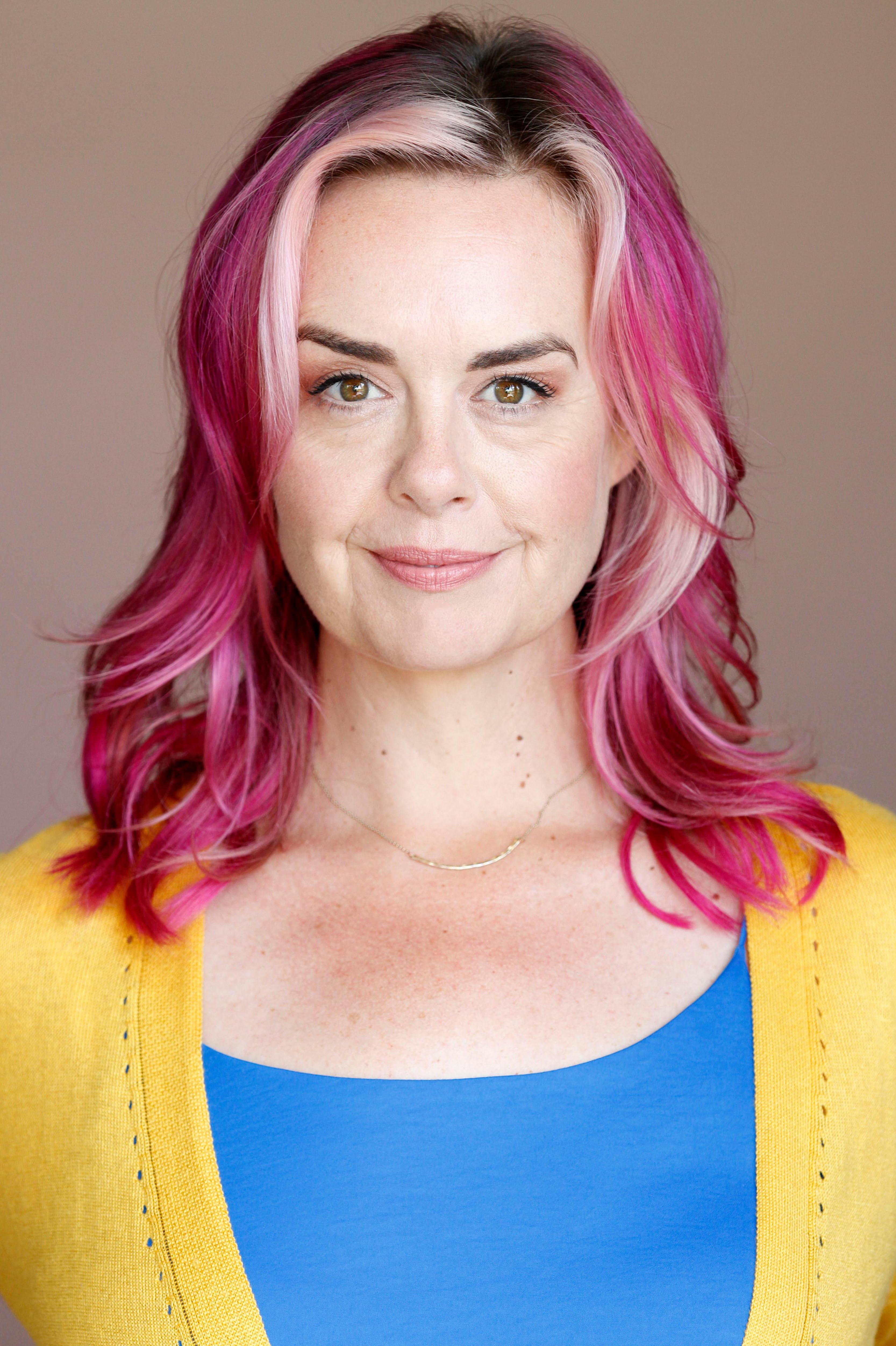 actor Kristin Wall large photo