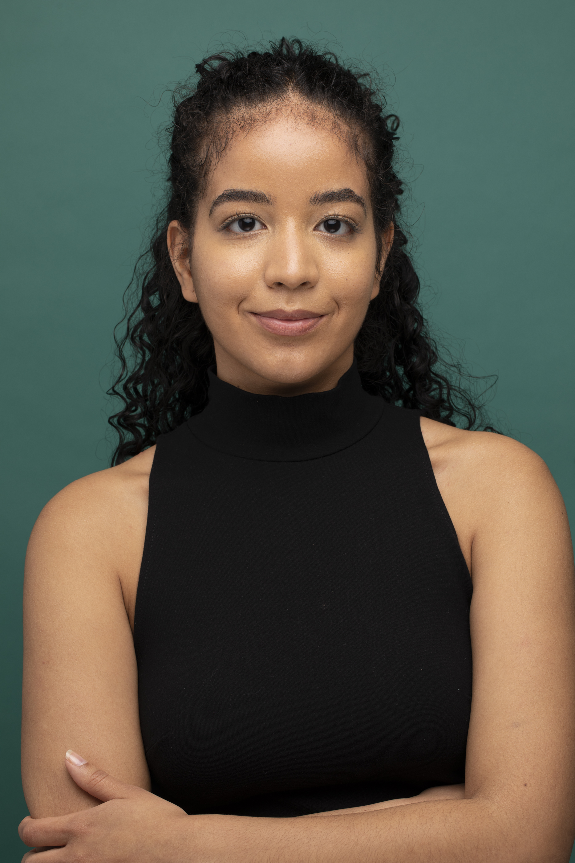 actor Karen Cruz large photo