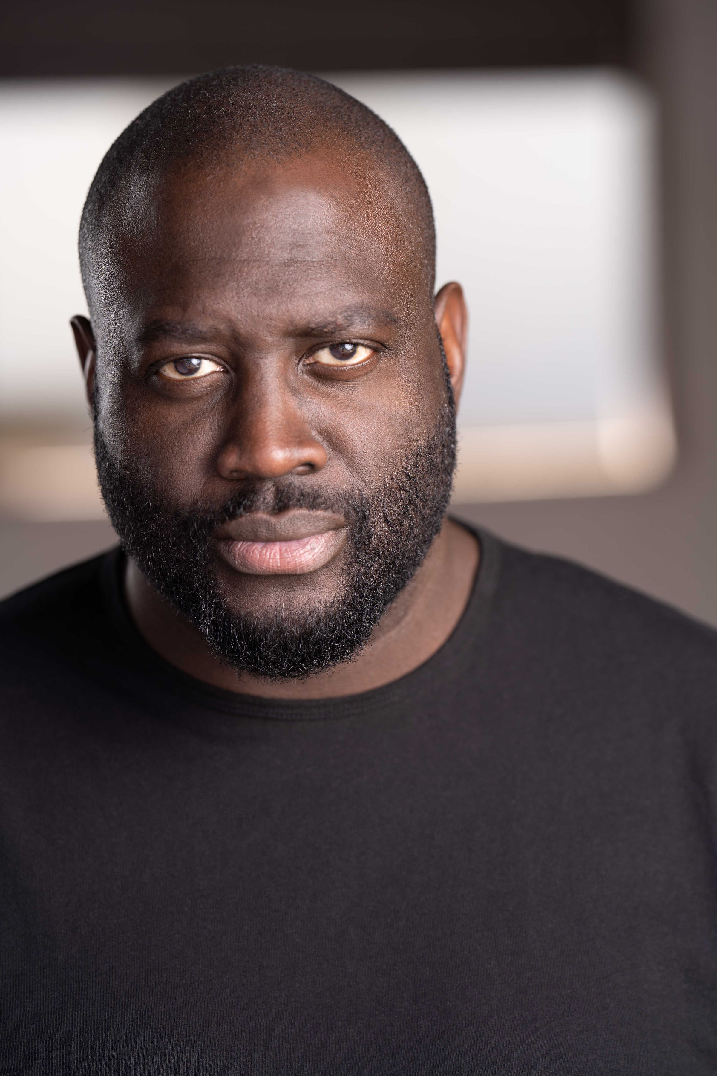 actor Angel Manuel large photo