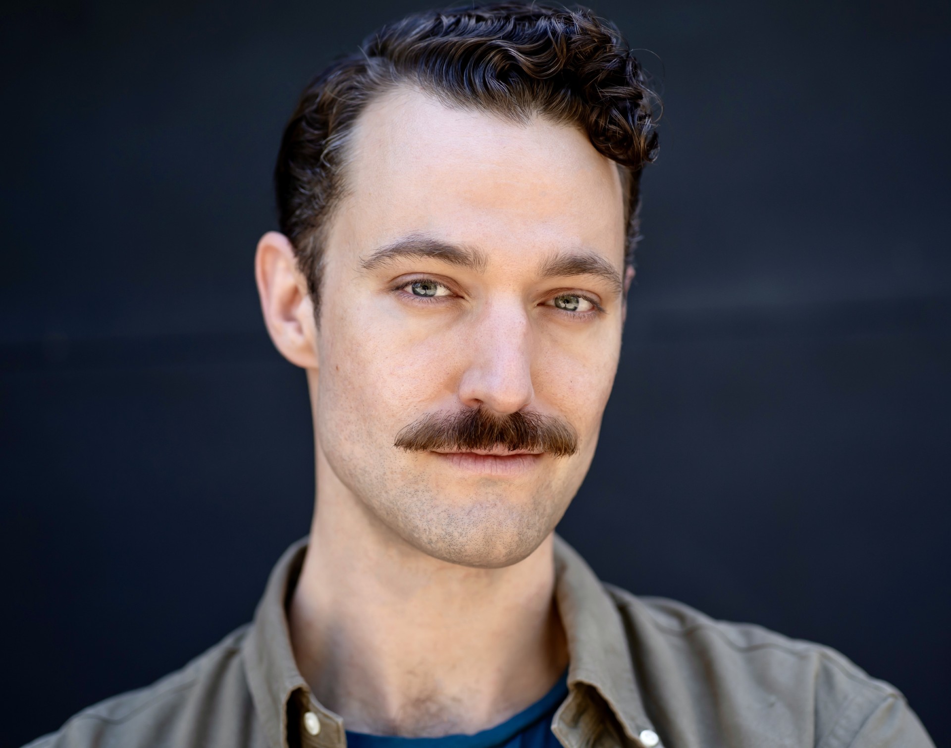 actor Victor Dolhai large photo