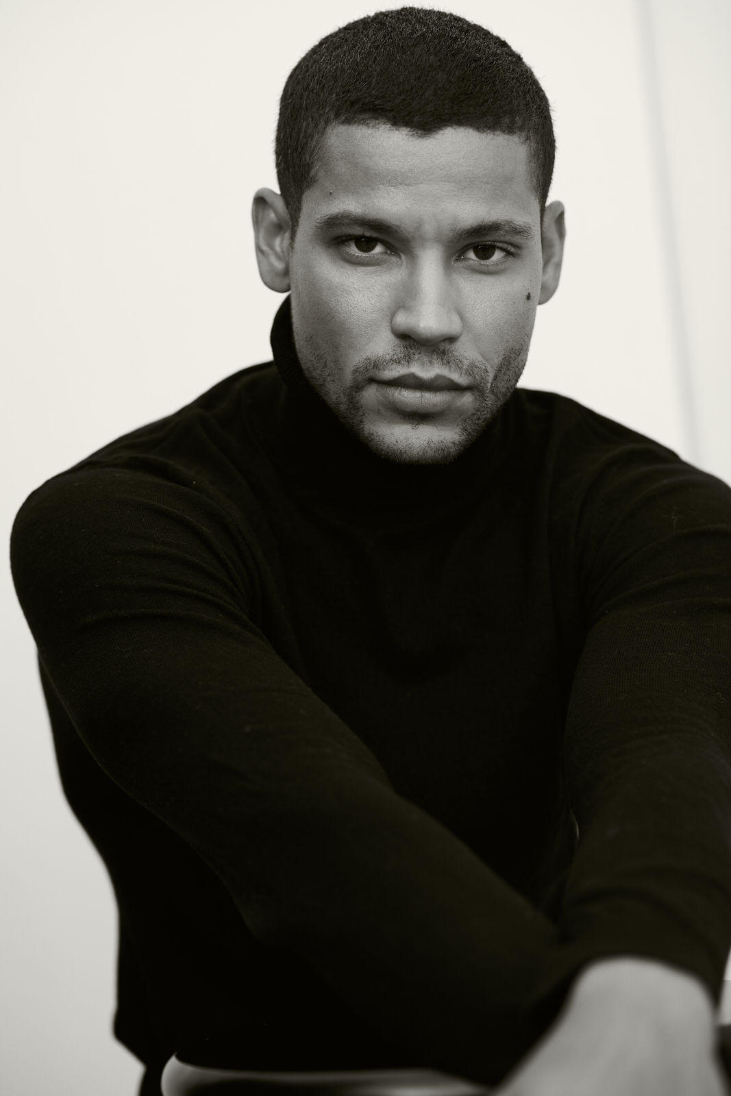 actor Tristyn Rowlan large photo