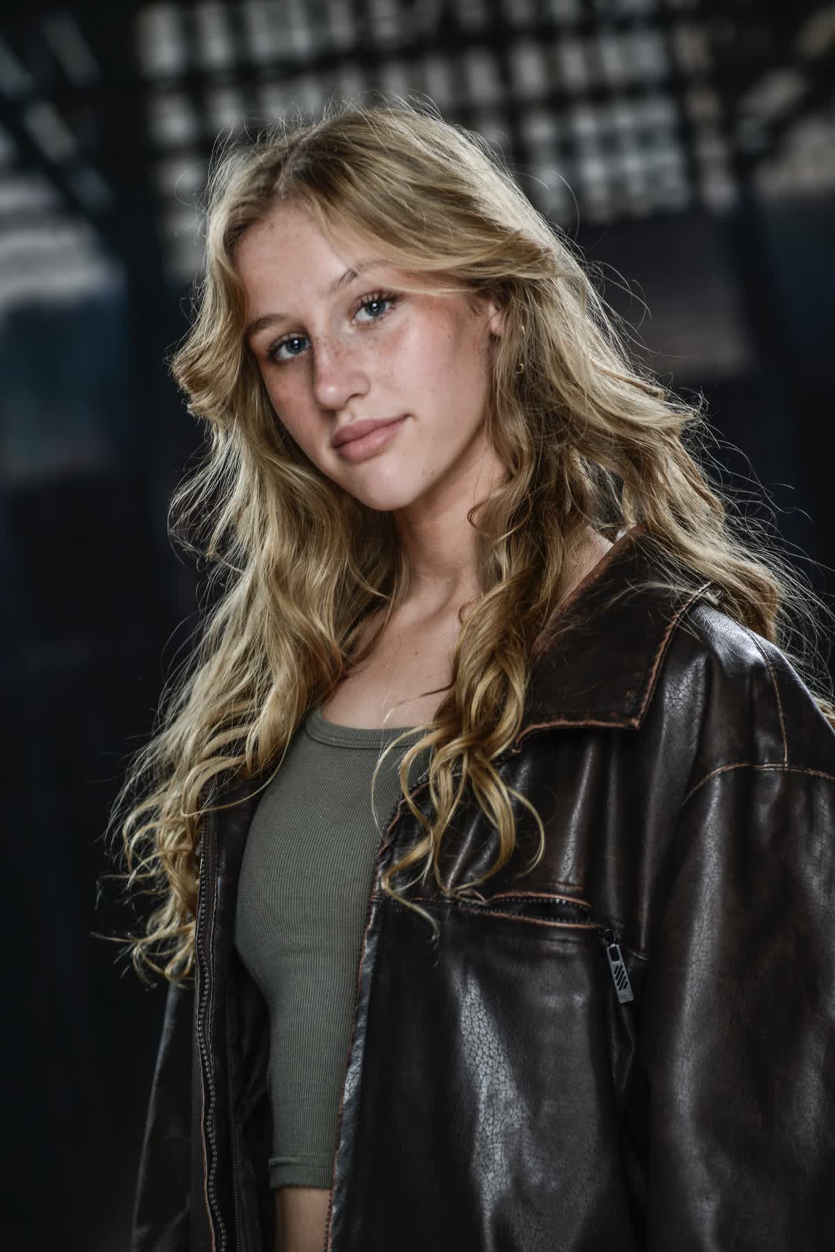 actor Isabella Neuspiel large photo