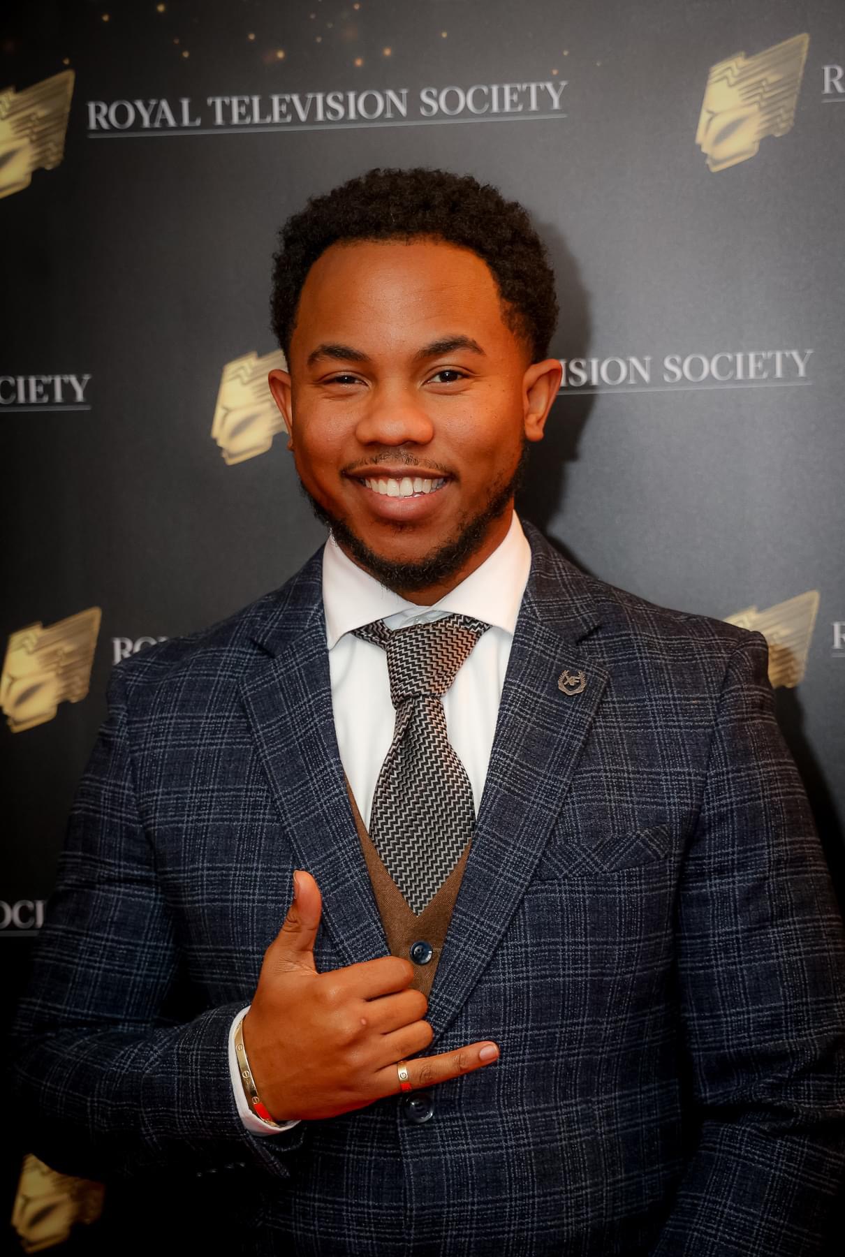 actor Theo Johnson large photo