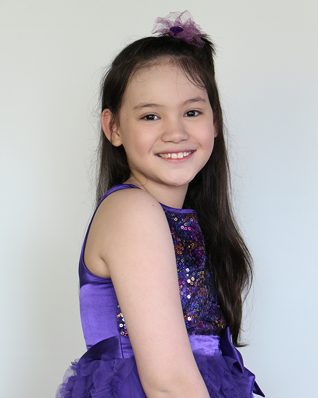 actor Hannah Lopez Vito large photo