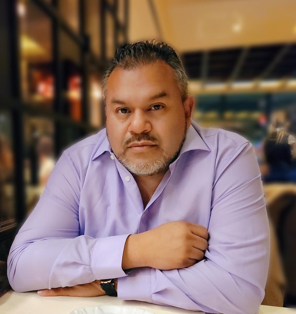 actor Al Bravo large photo