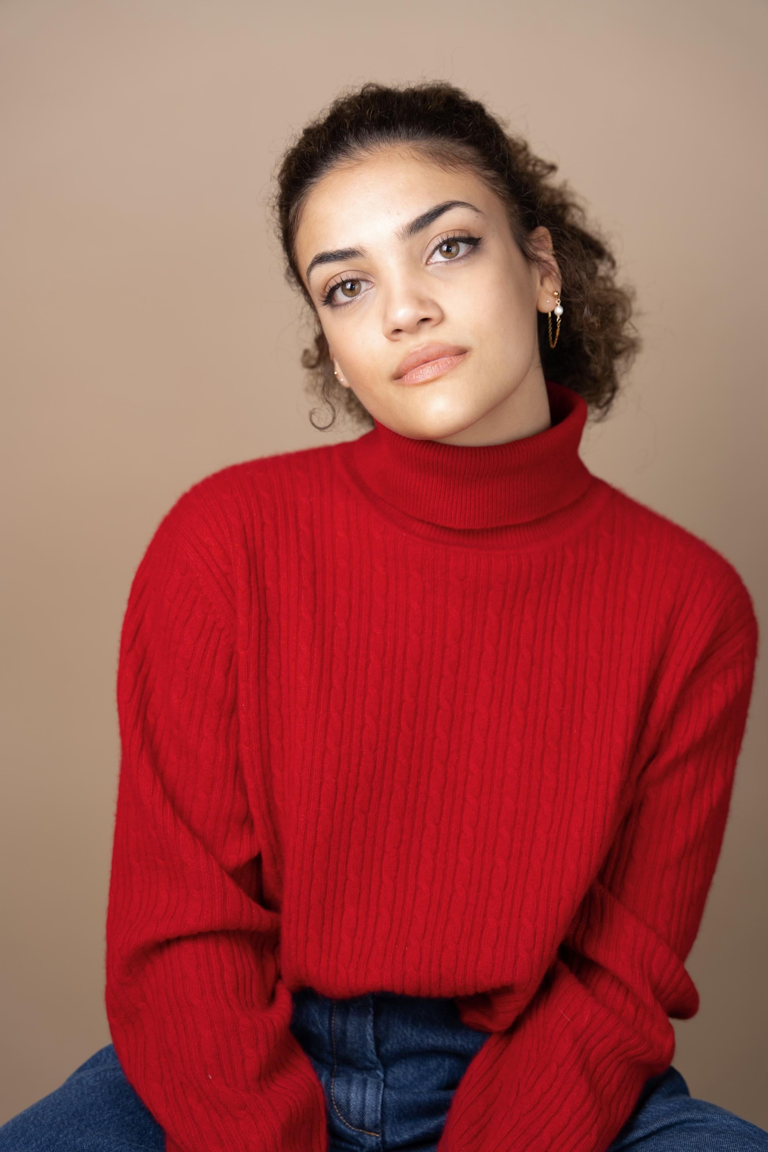 actor Laurie Hernandez large photo