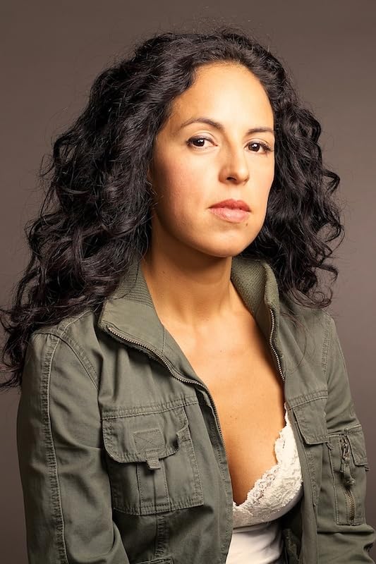 Erika Sabel Flores