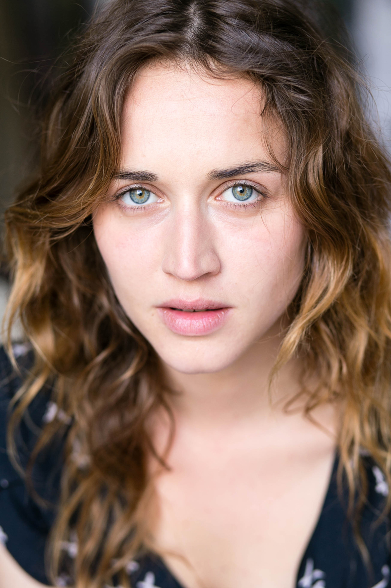 actor Lucile Krier large photo