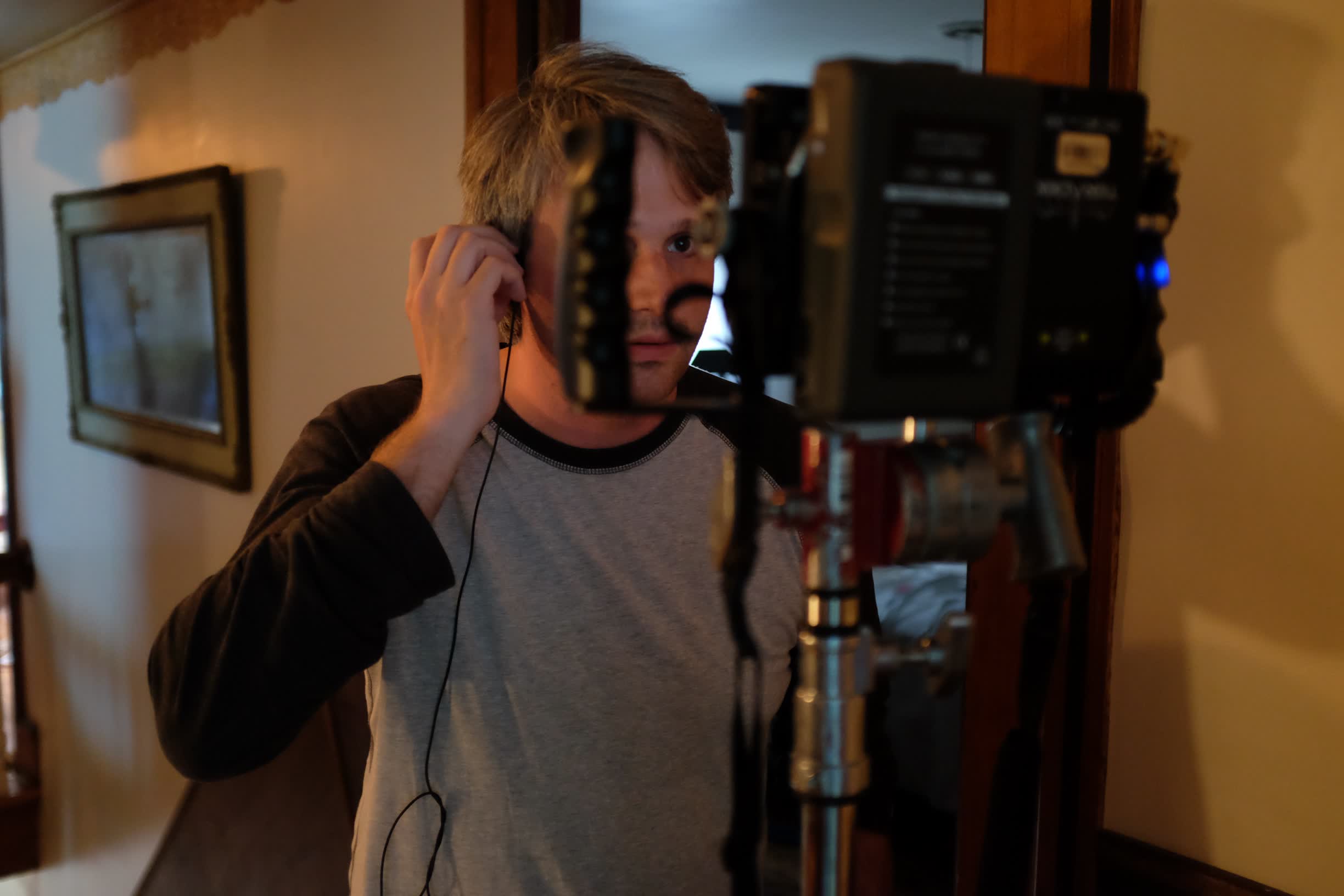 actor Andy Mitton large photo