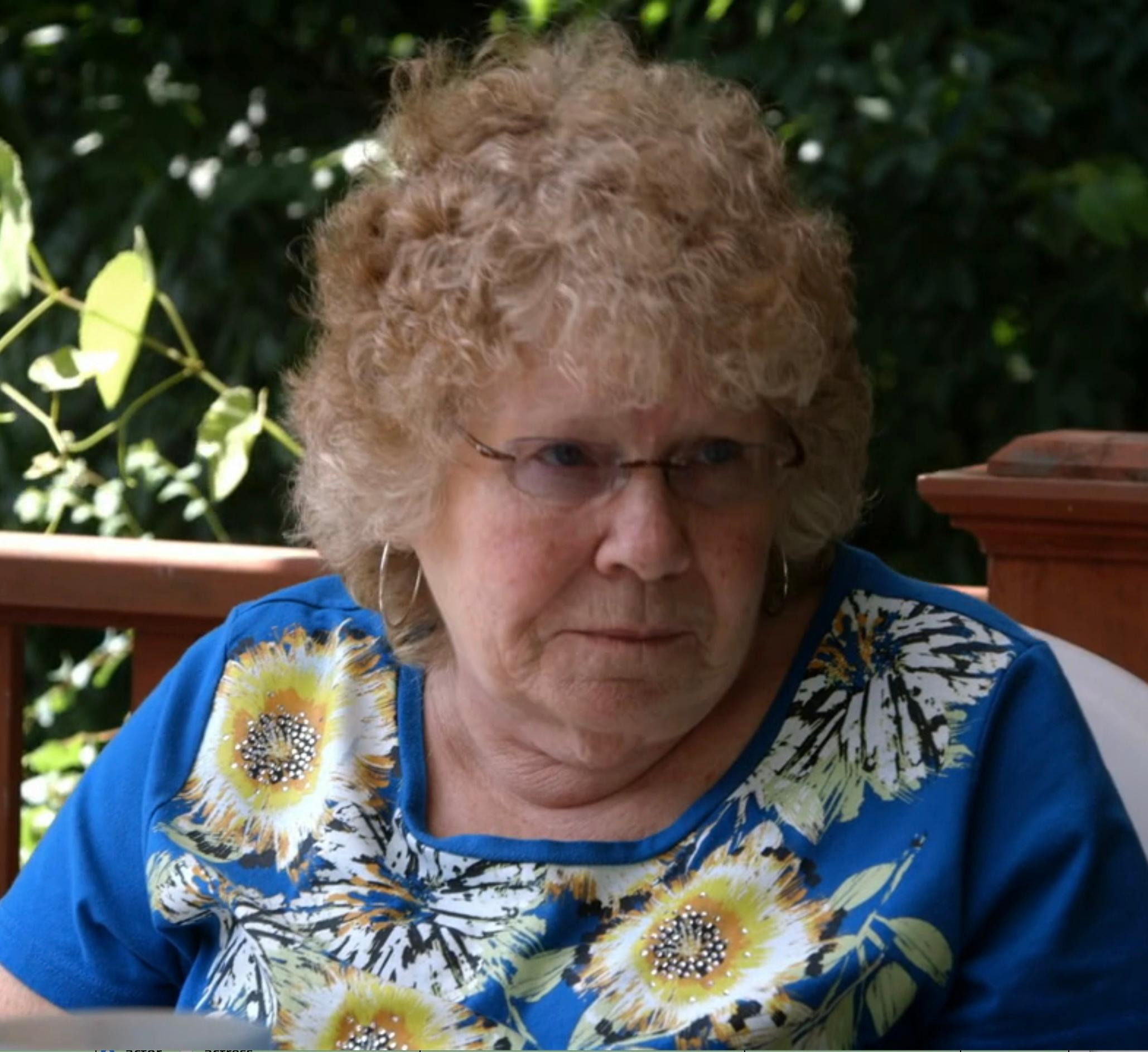 actor Lynne Tillotson large photo